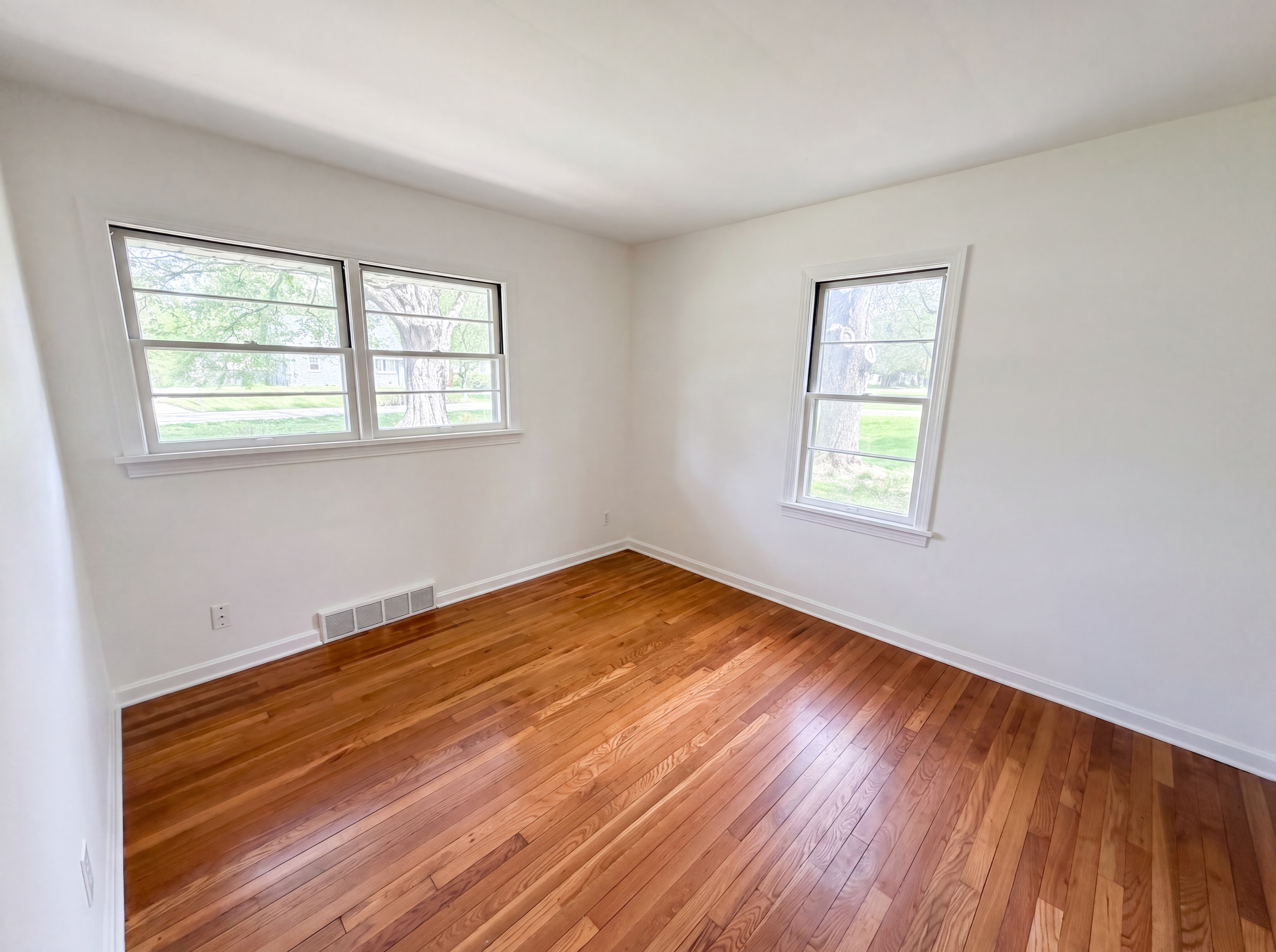 Photo 4 of 21 of 1064 Munroe Falls Kent Rd, Kent, OH