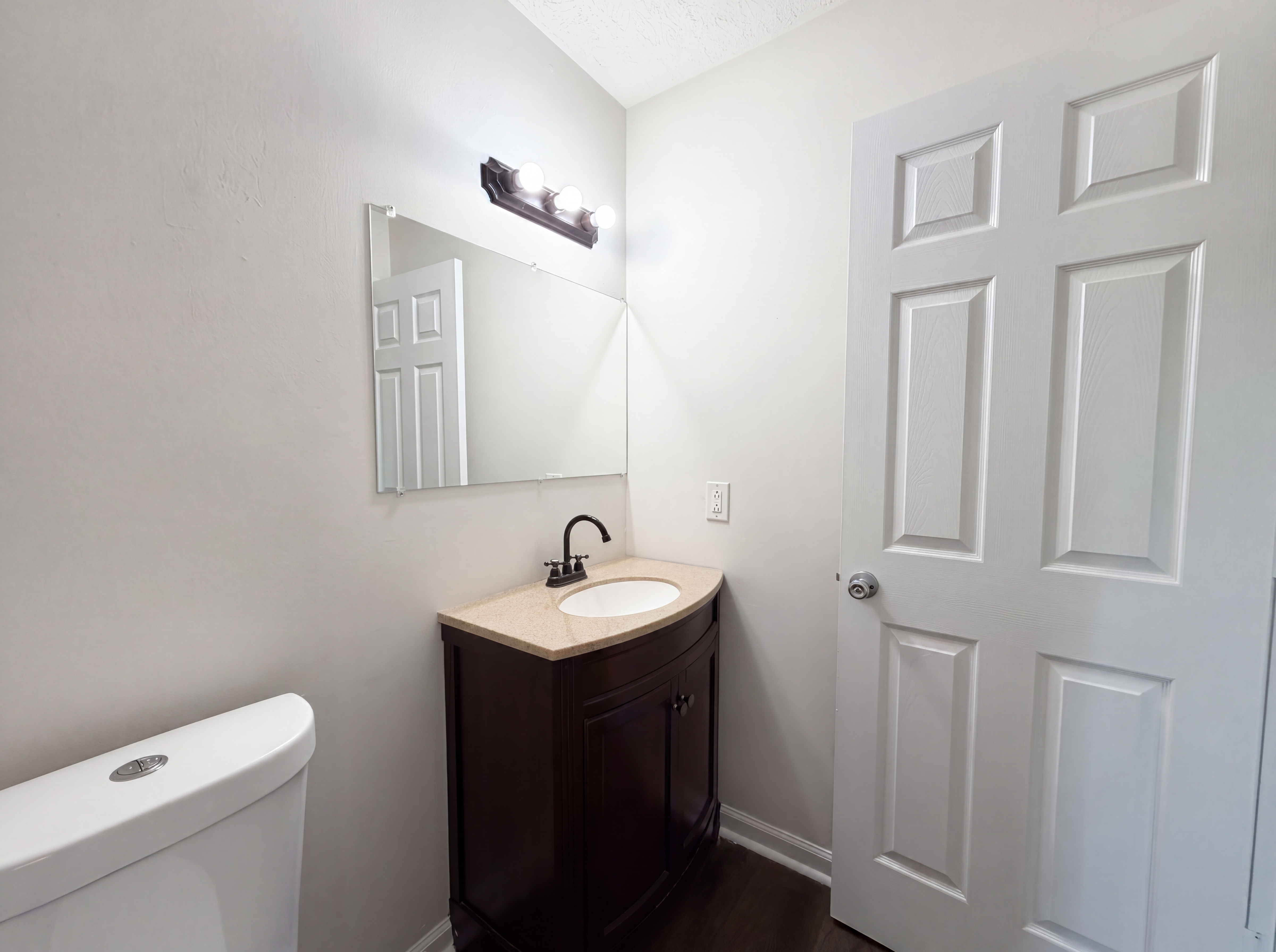 Photo 12 of 21 of 3849 Hearthstone Dr, Chapel Hill, TN
