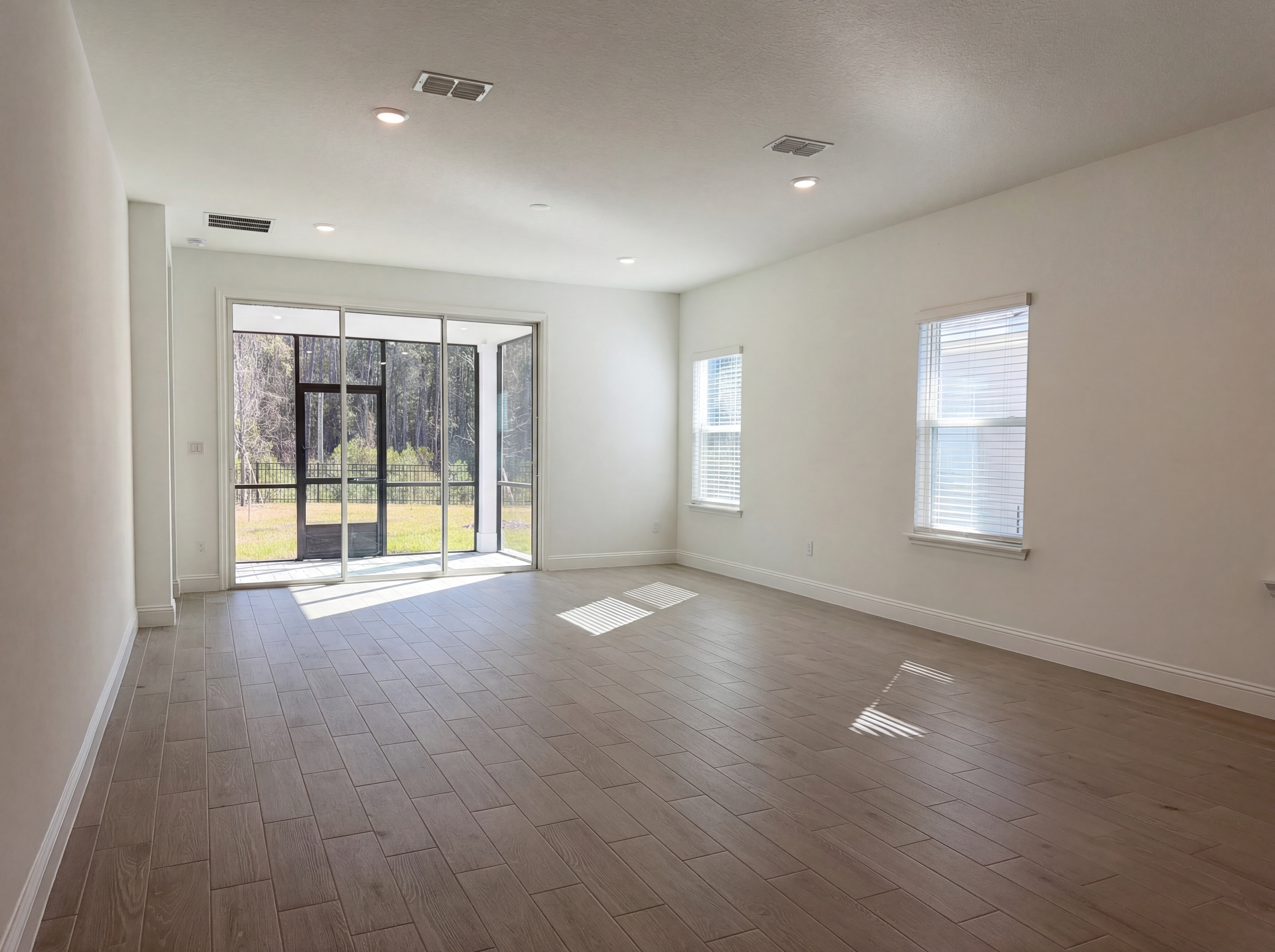 Photo 3 of 27 of 483 Murphys Dr, Saint Johns, FL