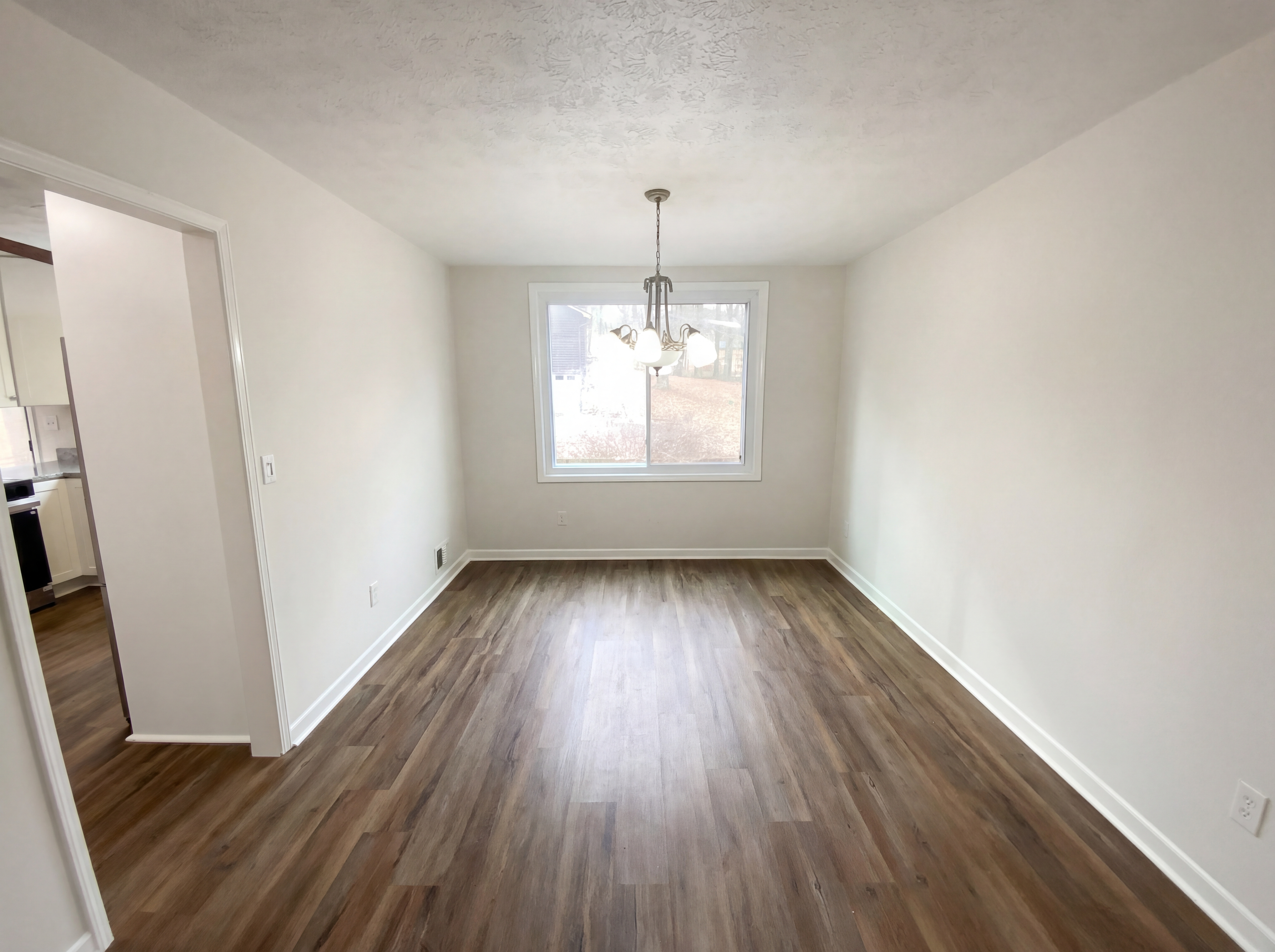Photo 9 of 24 of 129 Bramble Oak Dr, Woodstock, GA