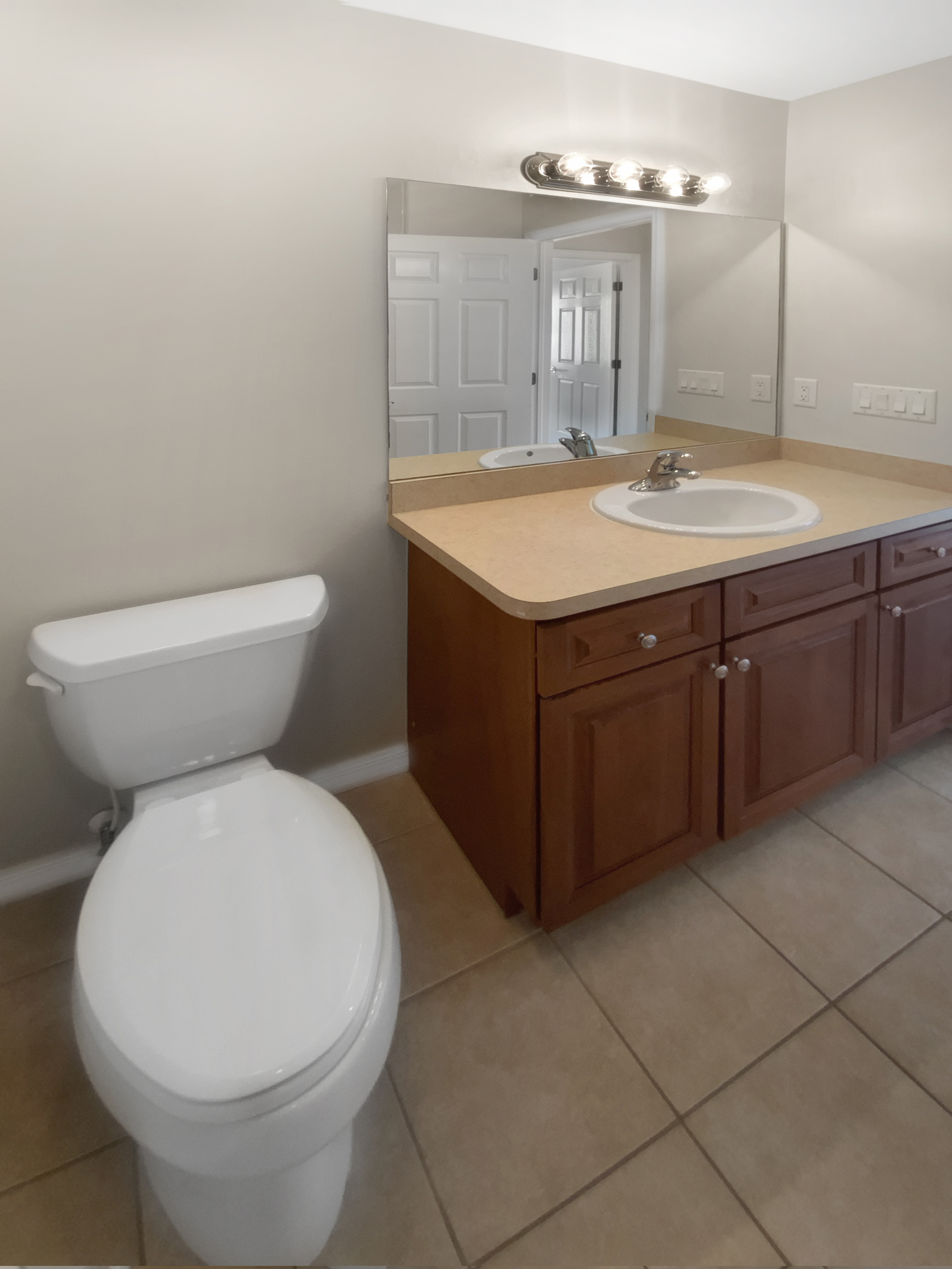 Photo 28 of 32 of 915 Woodbridge Ct, Safety Harbor, FL