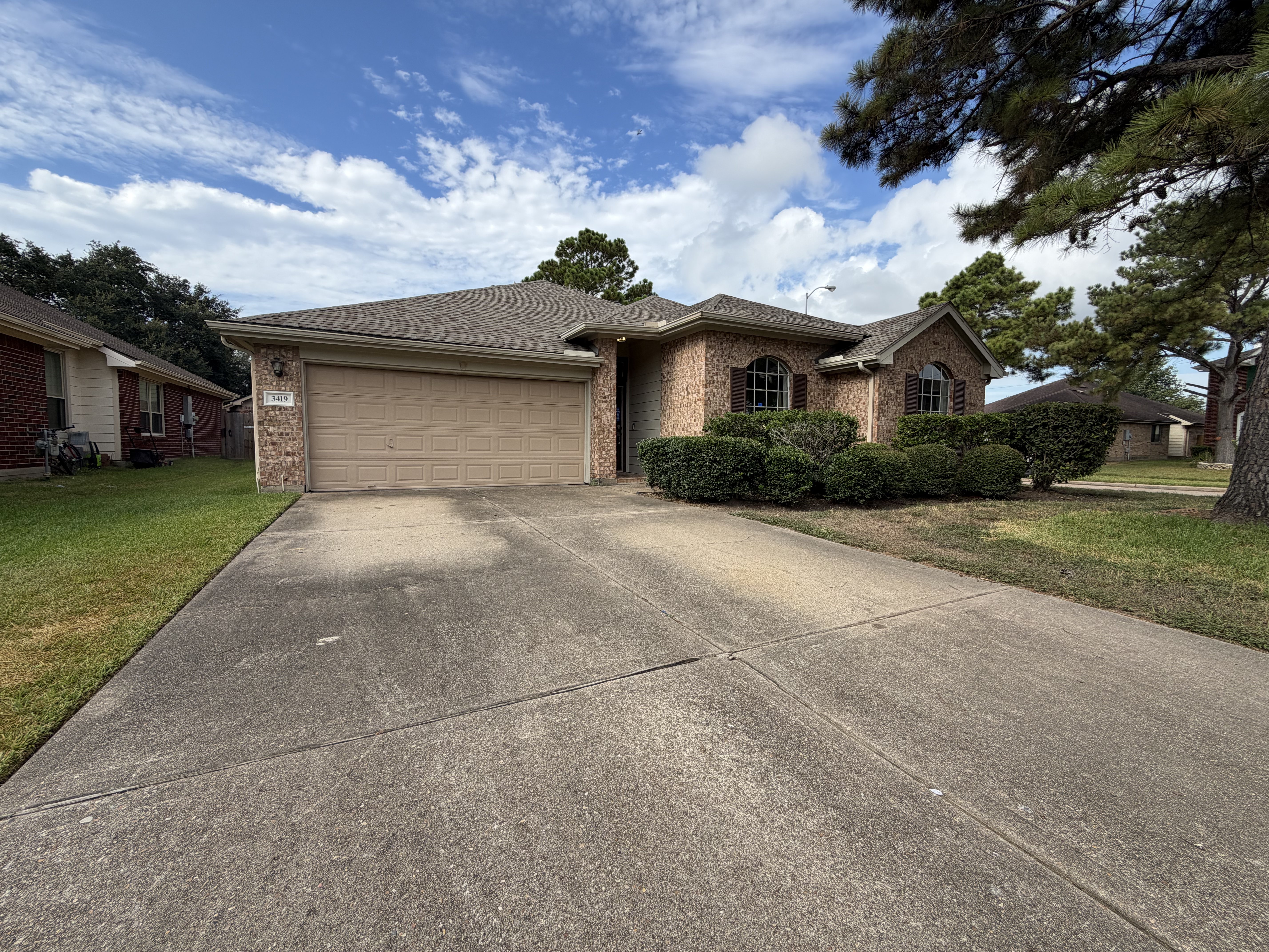 Photo 17 of 19 of 3419 Foursome Ln, Sugar Land, TX