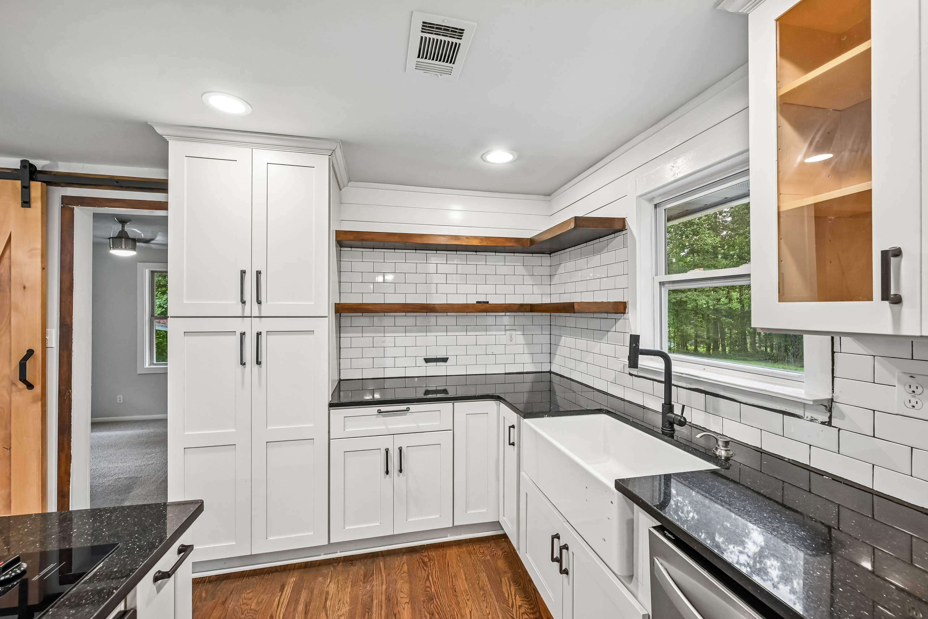Photo 2 of 42 of 1186 Brooks Rackley Rd, Dallas, GA