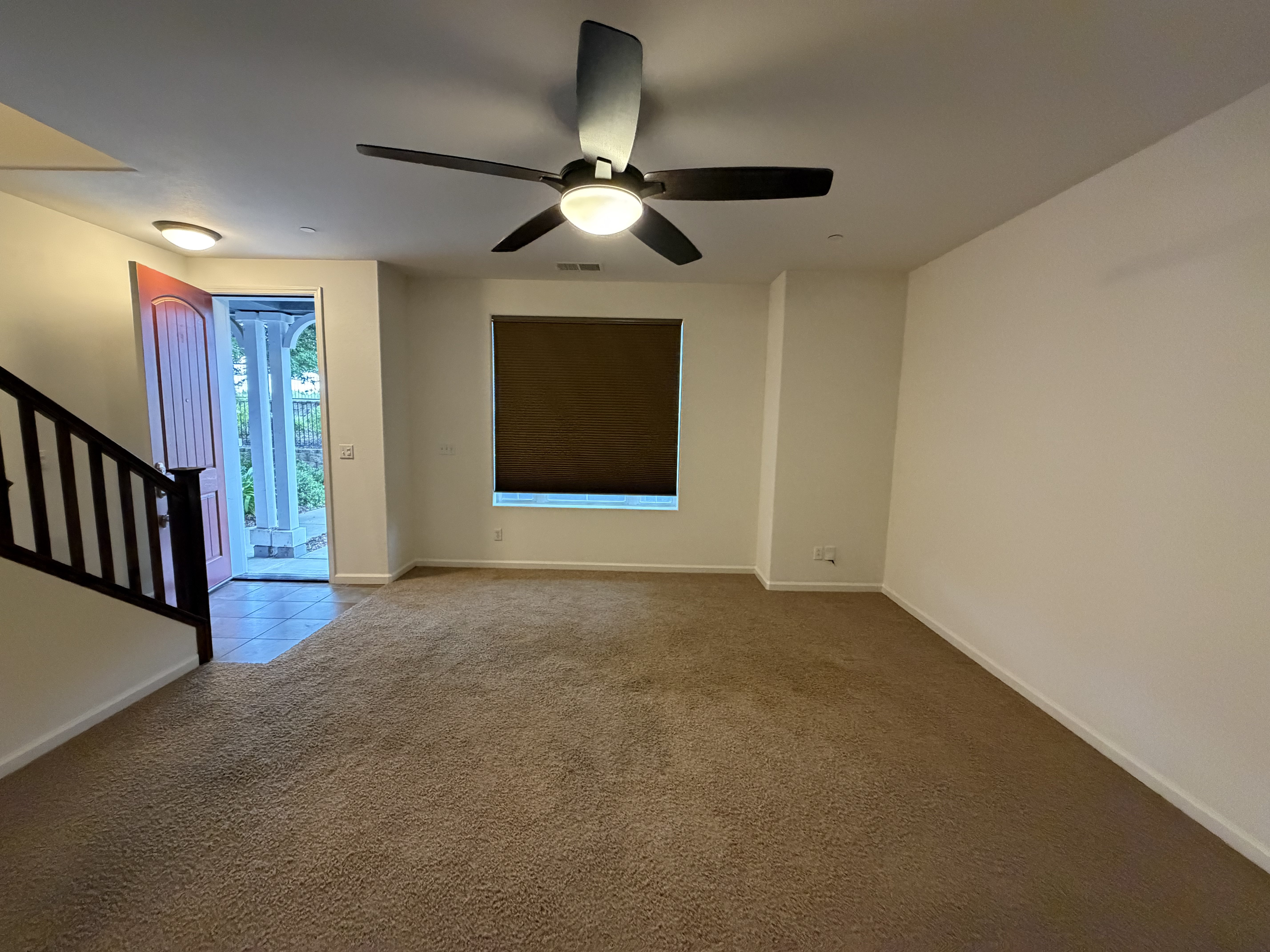 Photo 9 of 31 of 6107 Lonetree Blvd, Rocklin, CA
