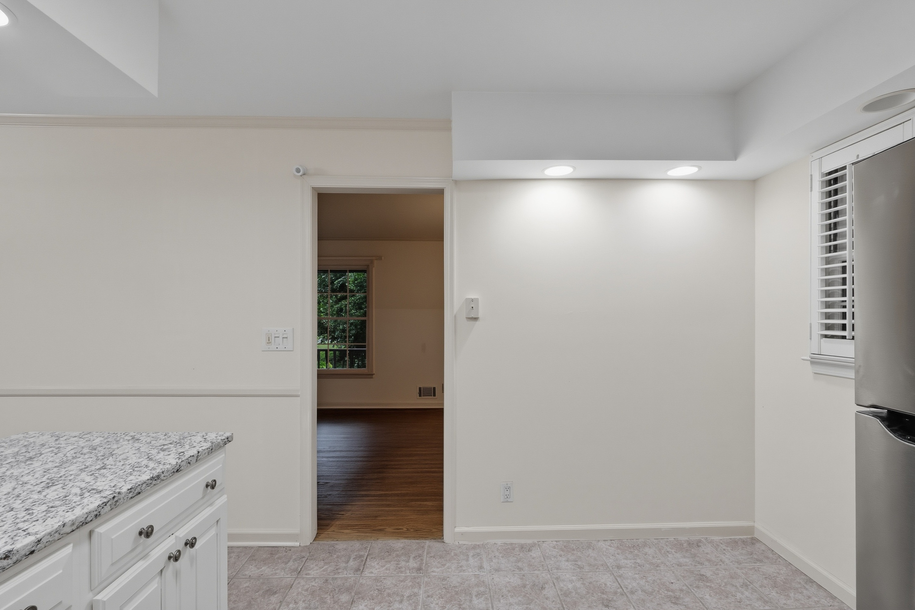 Photo 11 of 29 of 3969 Briaridge Cir, Atlanta, GA