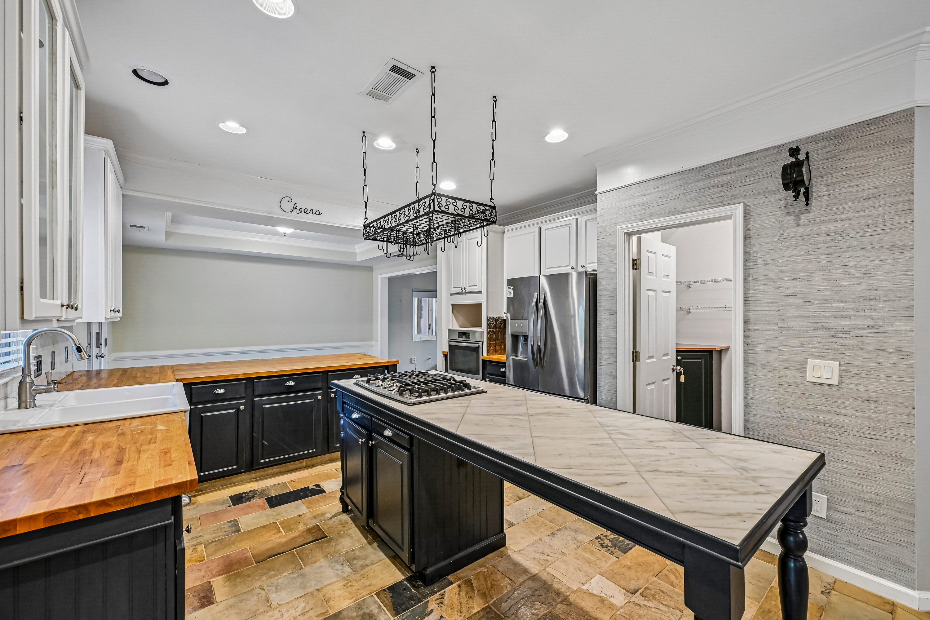 Photo 2 of 43 of 8590 River Walk Lndg, Johns Creek, GA