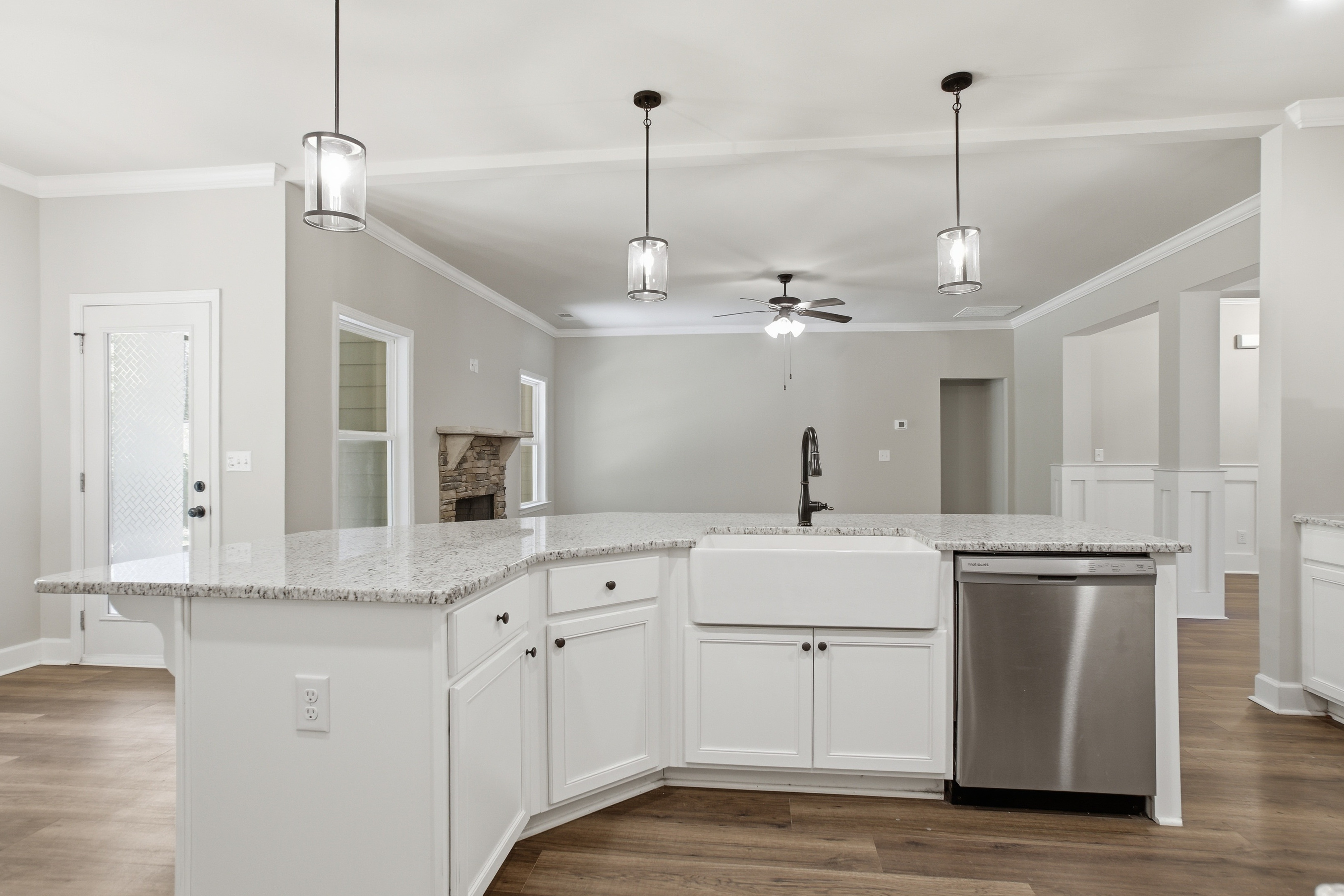Photo 9 of 41 of 45 Hawthorn Ln, Covington, GA