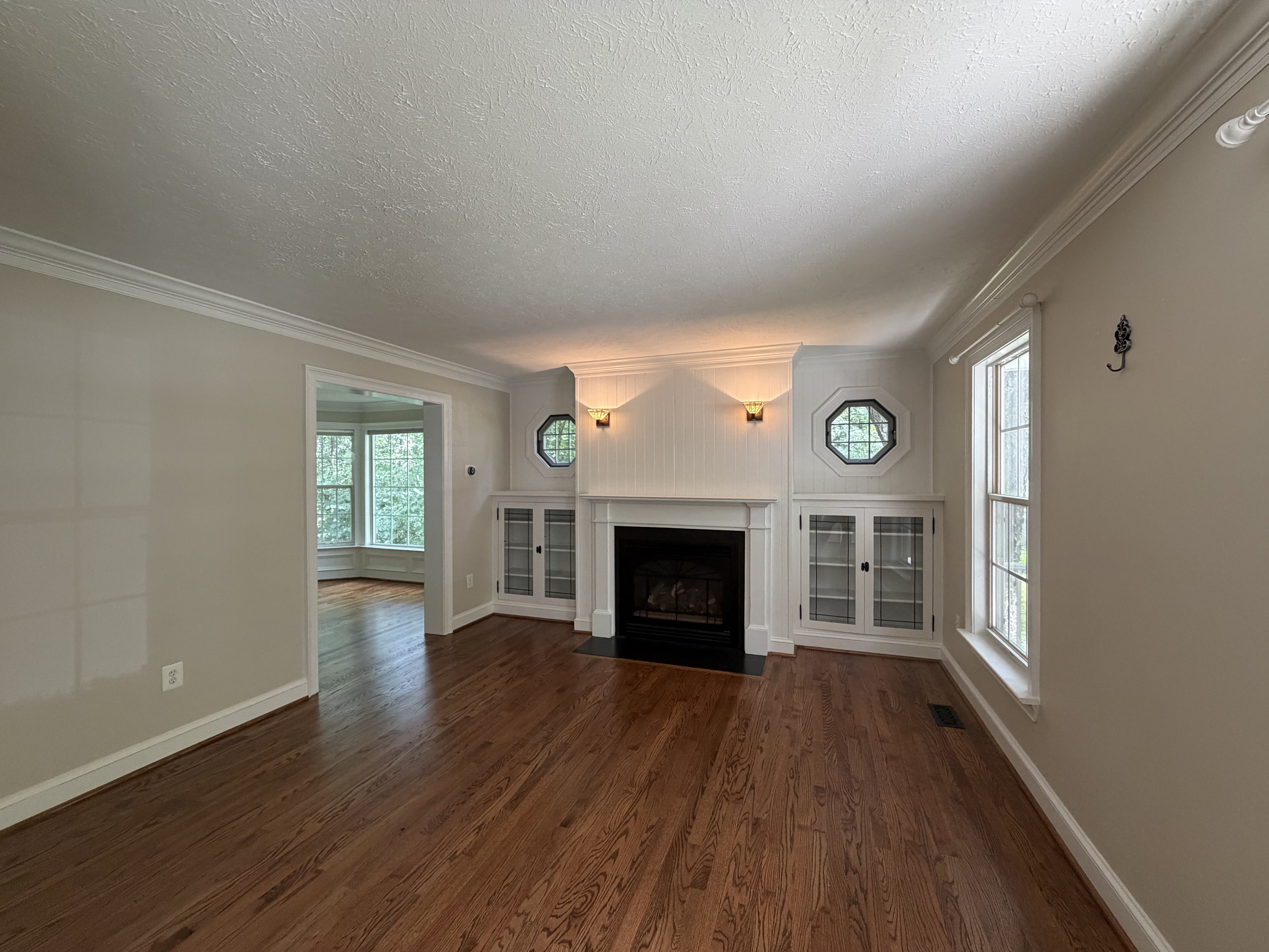 Photo 7 of 27 of 11301 Willowdale Dr, Germantown, MD