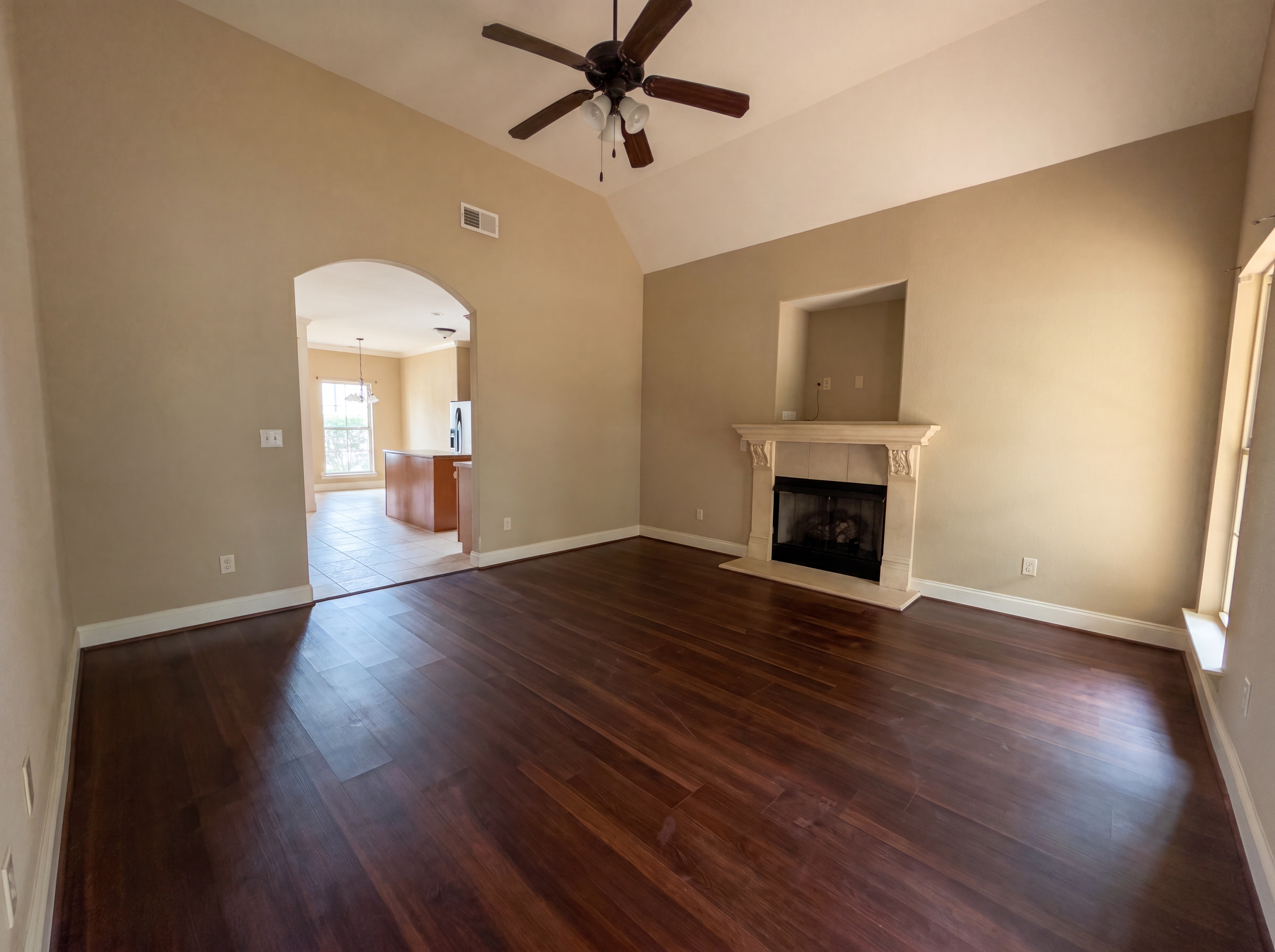 Photo 9 of 17 of 124 Cattail Ln, Calera, AL