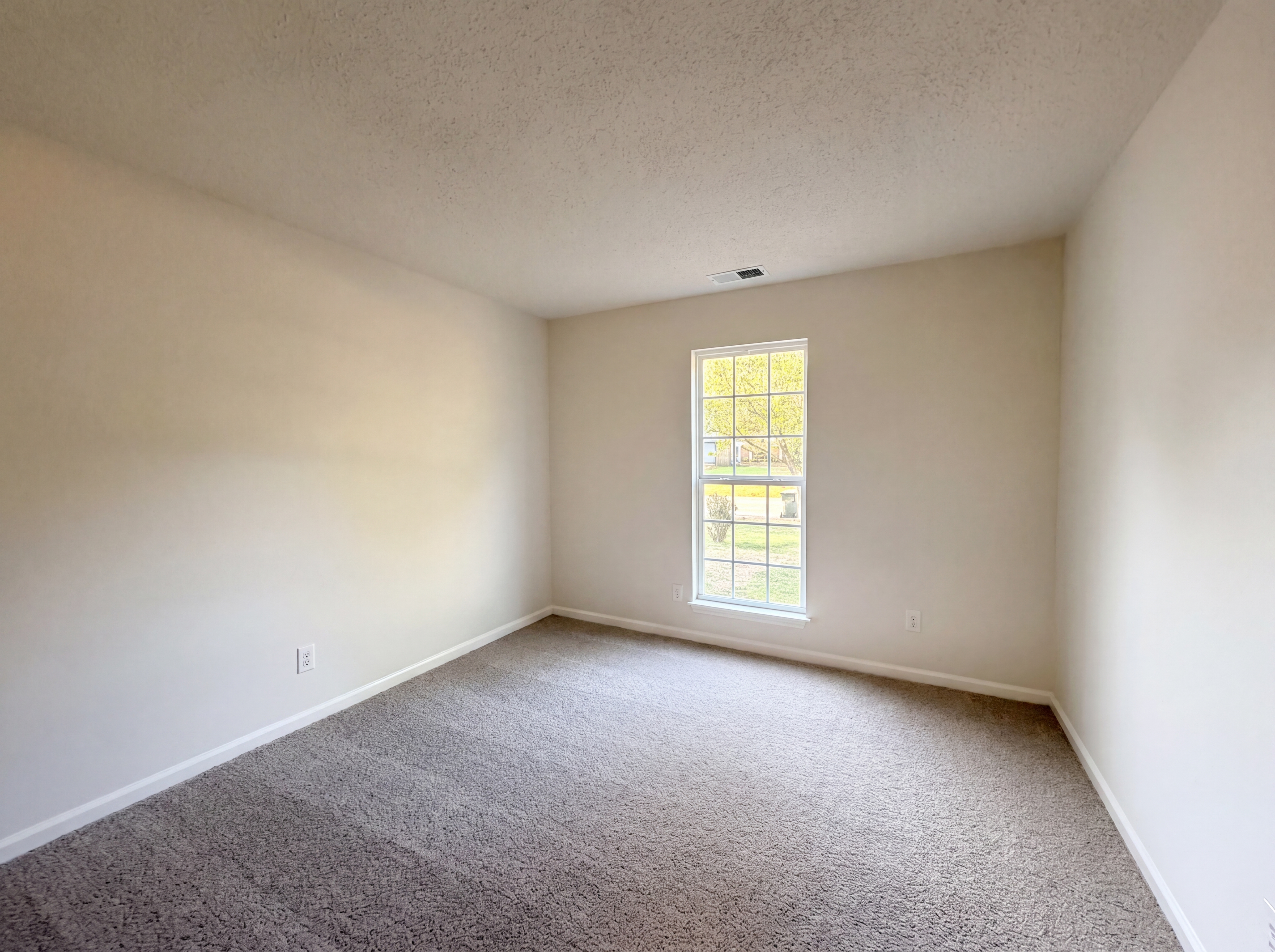 Photo 11 of 16 of 1667 Crestdale Rd, Rock Hill, SC