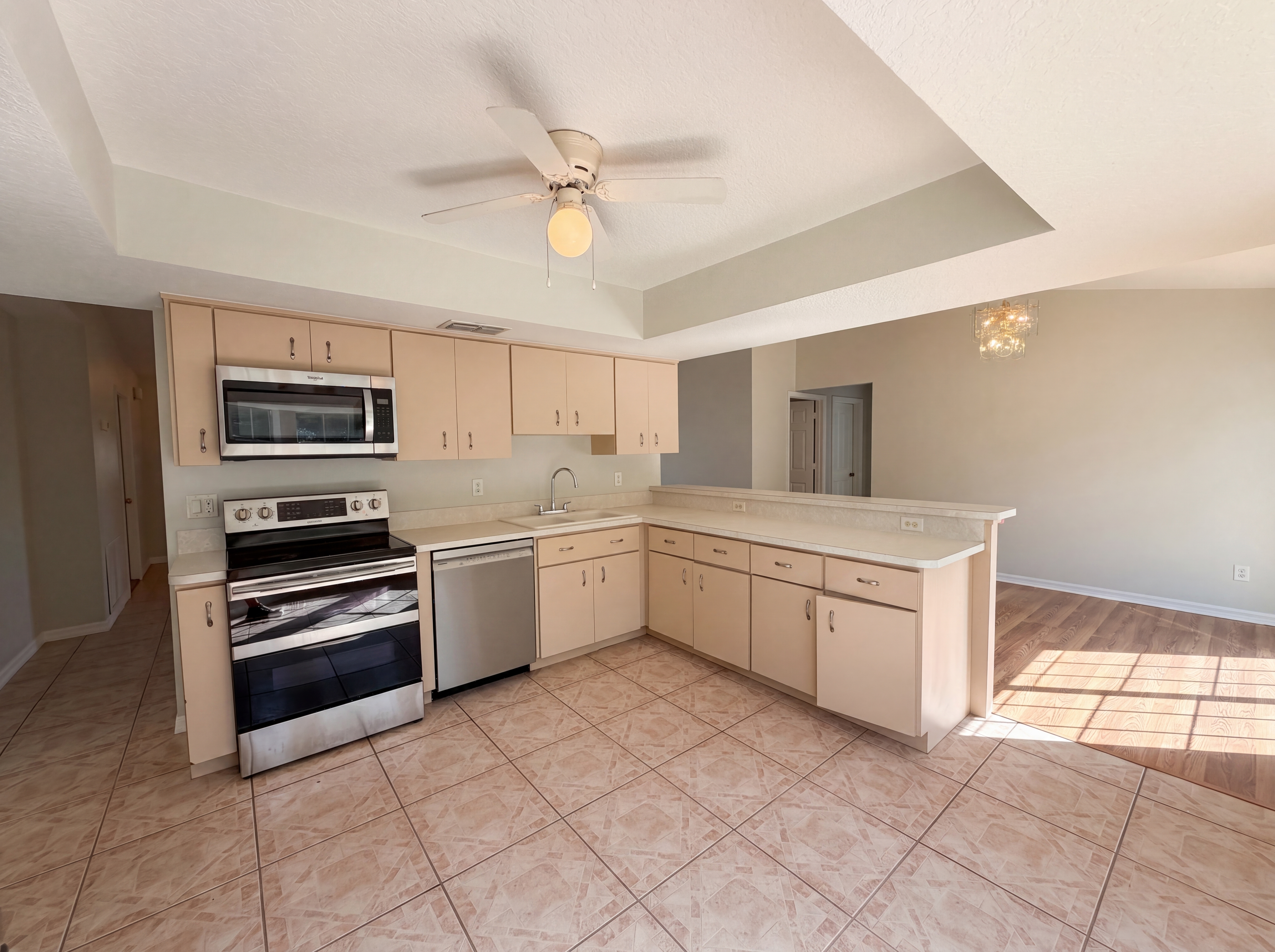 Photo 2 of 21 of 17052 SW 39th Cir, Ocala, FL