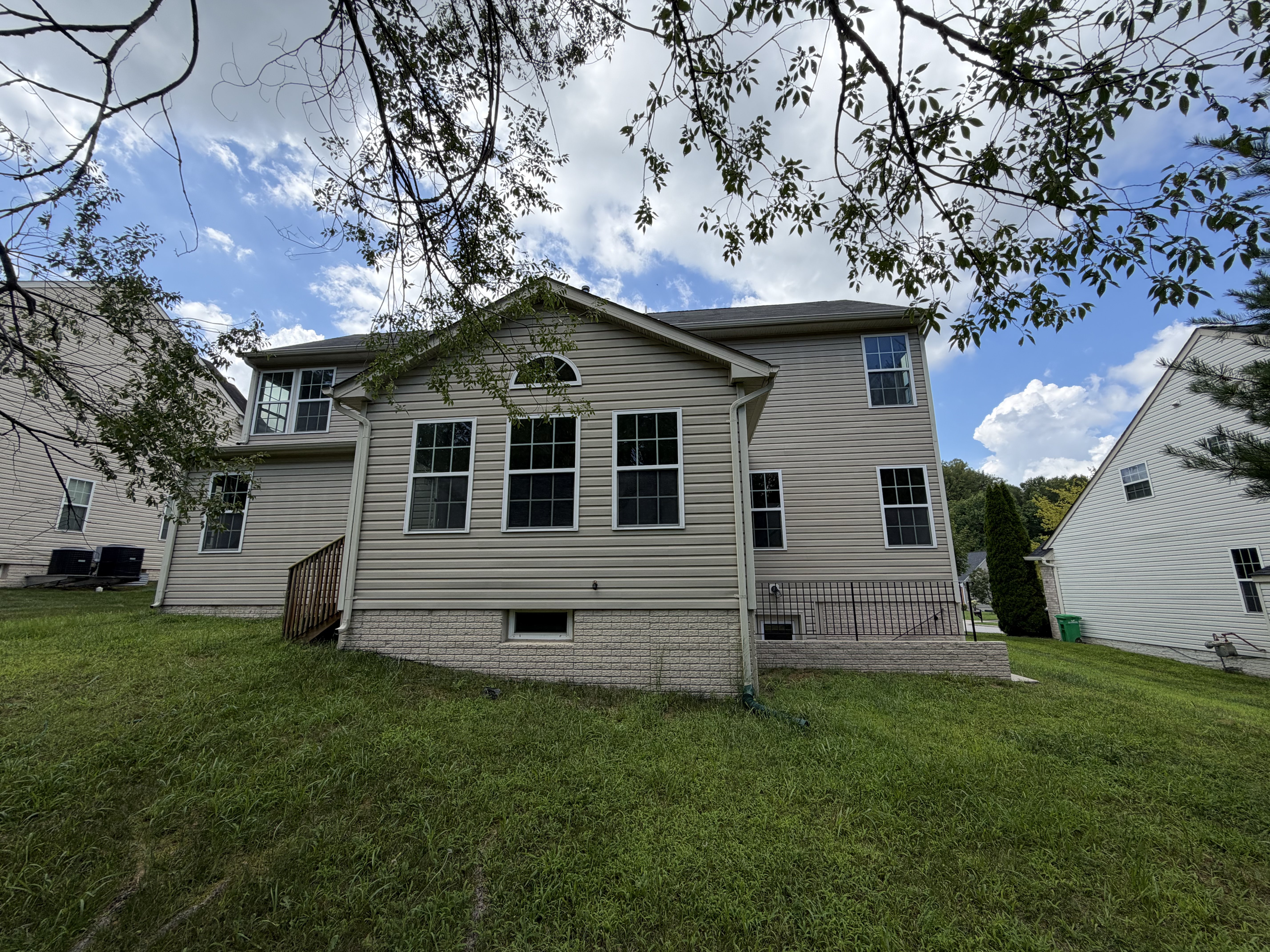 Photo 5 of 24 of 5108 Griffendale Ln, Upper Marlboro, MD