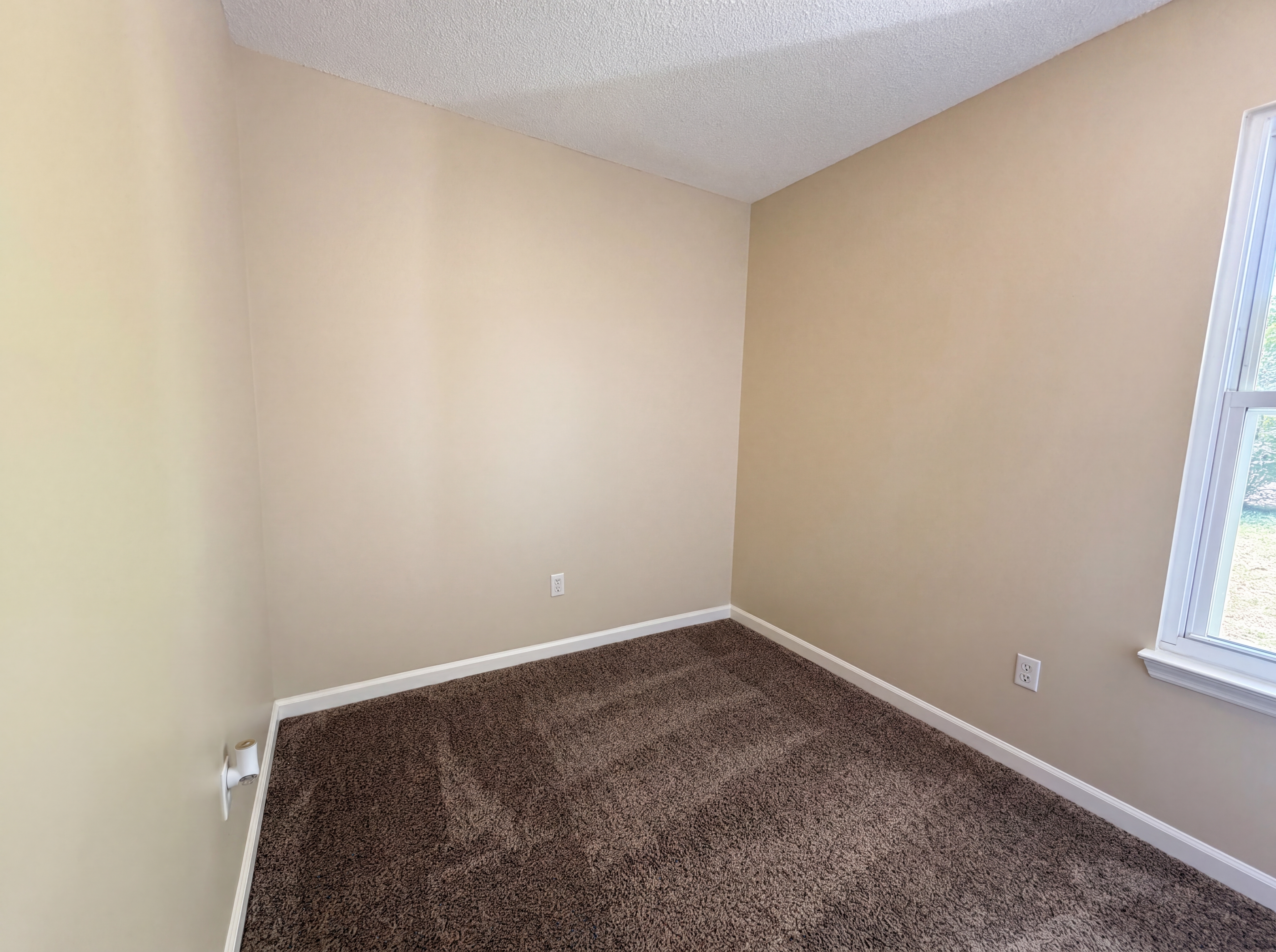 Photo 9 of 17 of 104 Frontier Ln, La Vergne, TN