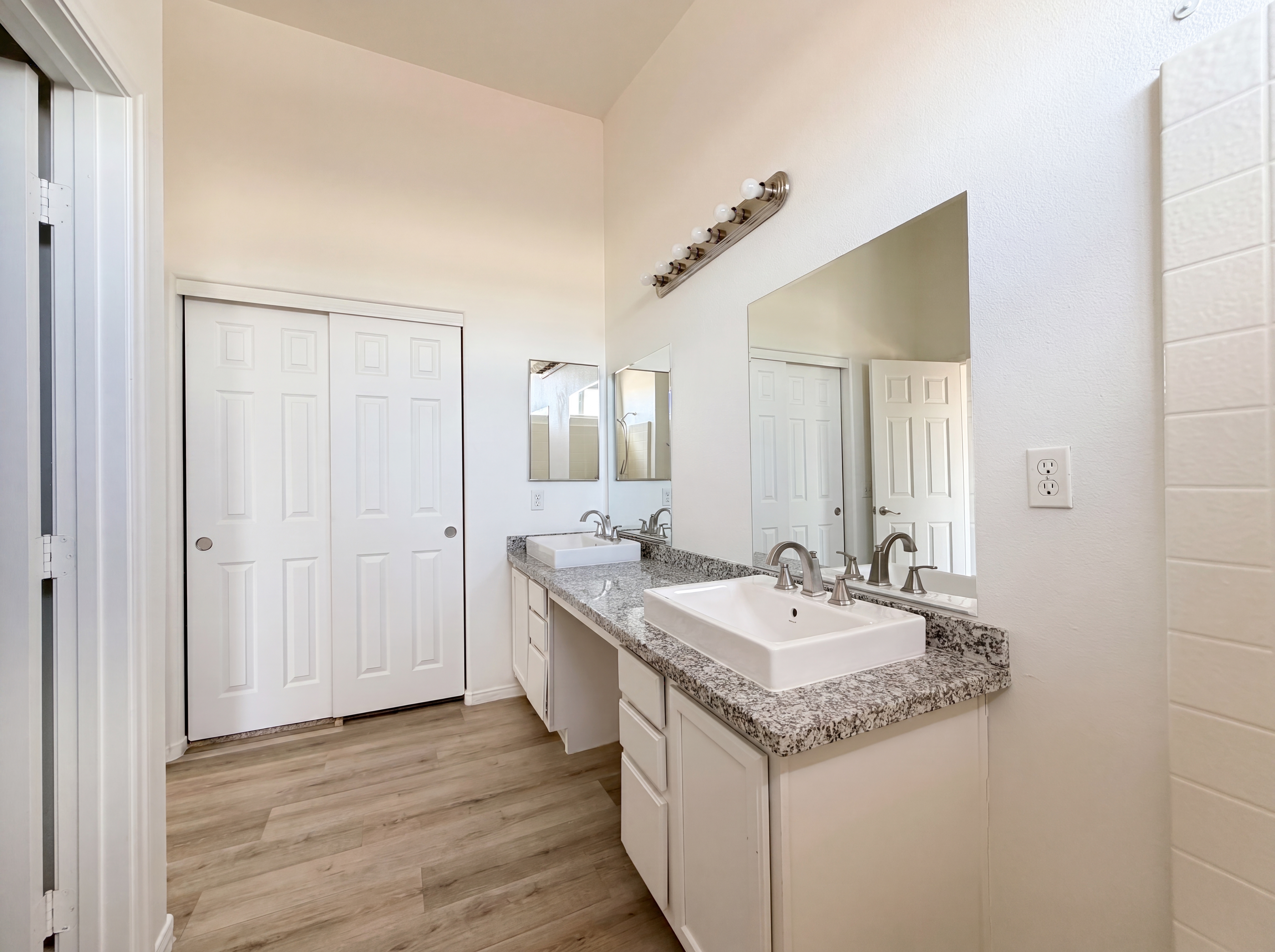 Photo 17 of 32 of 5132 Rocky Bluff St, North Las Vegas, NV