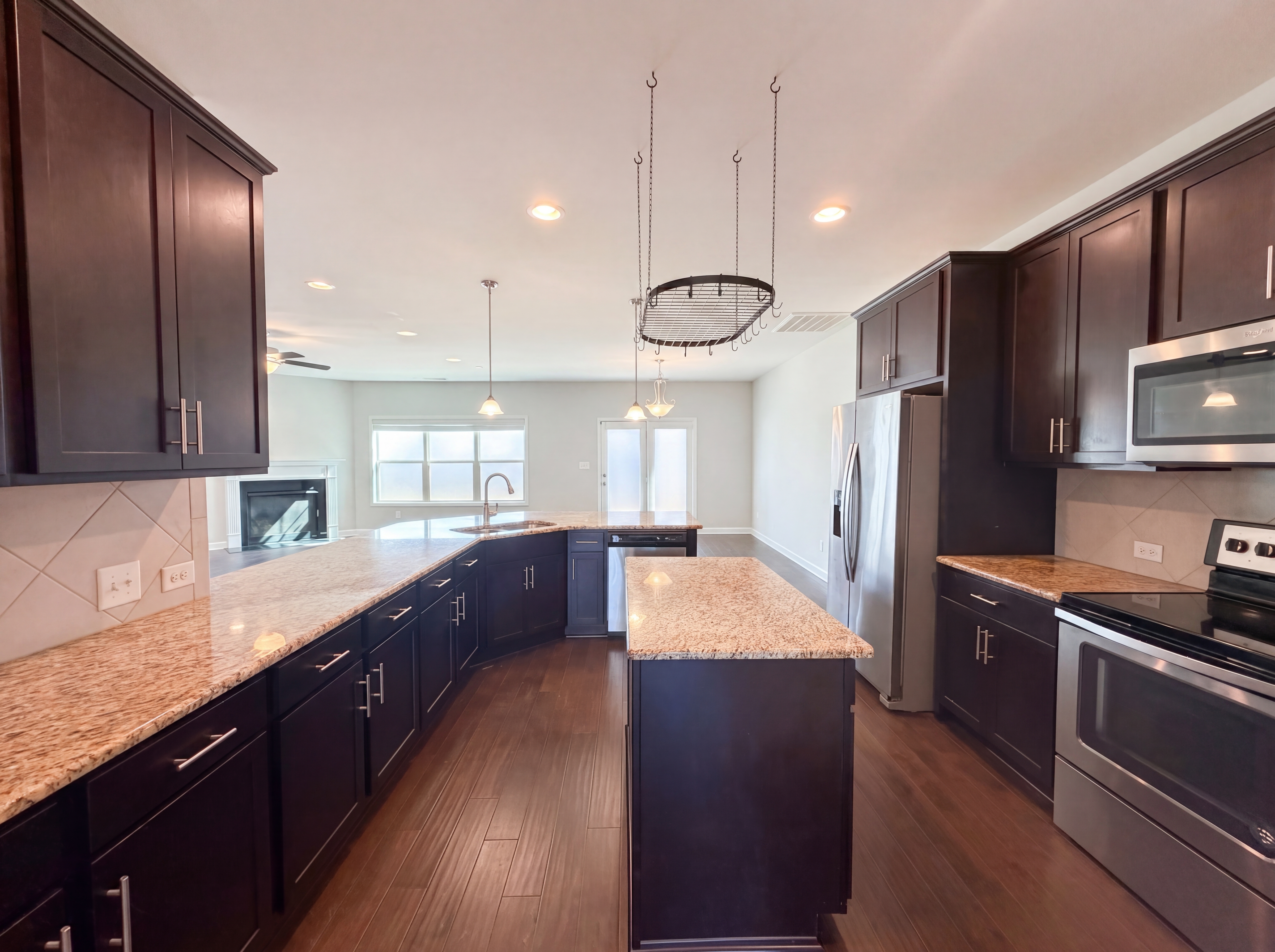 Photo 6 of 21 of 136 Dellmar Dr, RAEFORD, NC