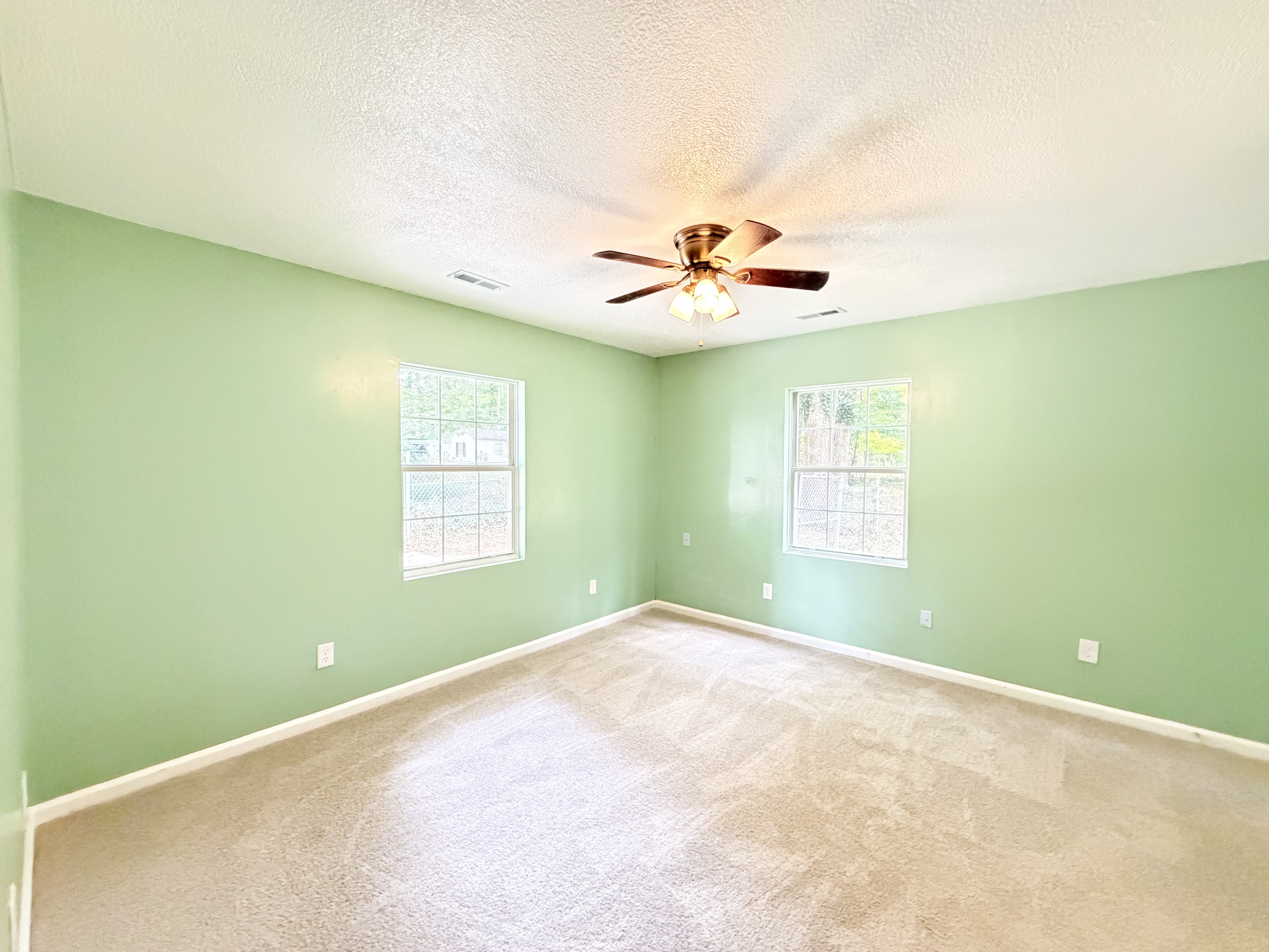 Photo 4 of 22 of 117 Robinson Ave, Matthews, NC