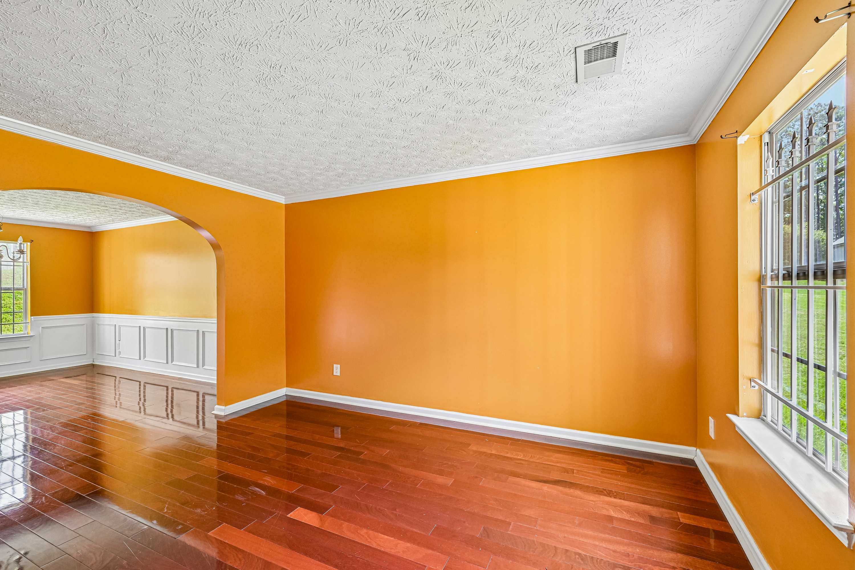 Photo 16 of 44 of 2083 Dylan Ct, Ellenwood, GA