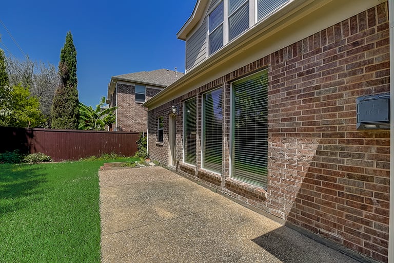 Photo 29 of 42 - 8305 Foothill Dr, Plano, TX 75024