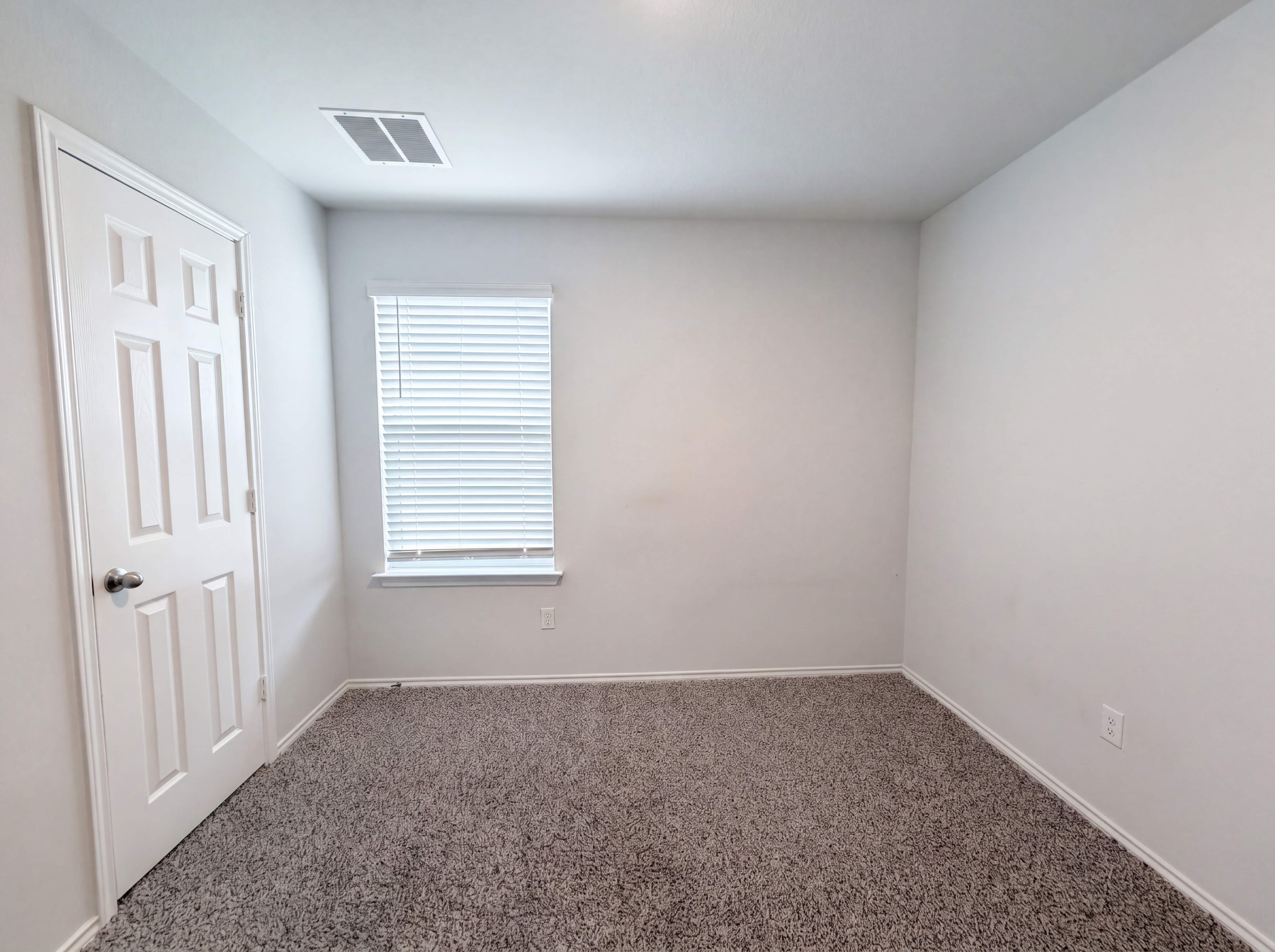 Photo 11 of 16 of 10008 Altara Cv, Killeen, TX