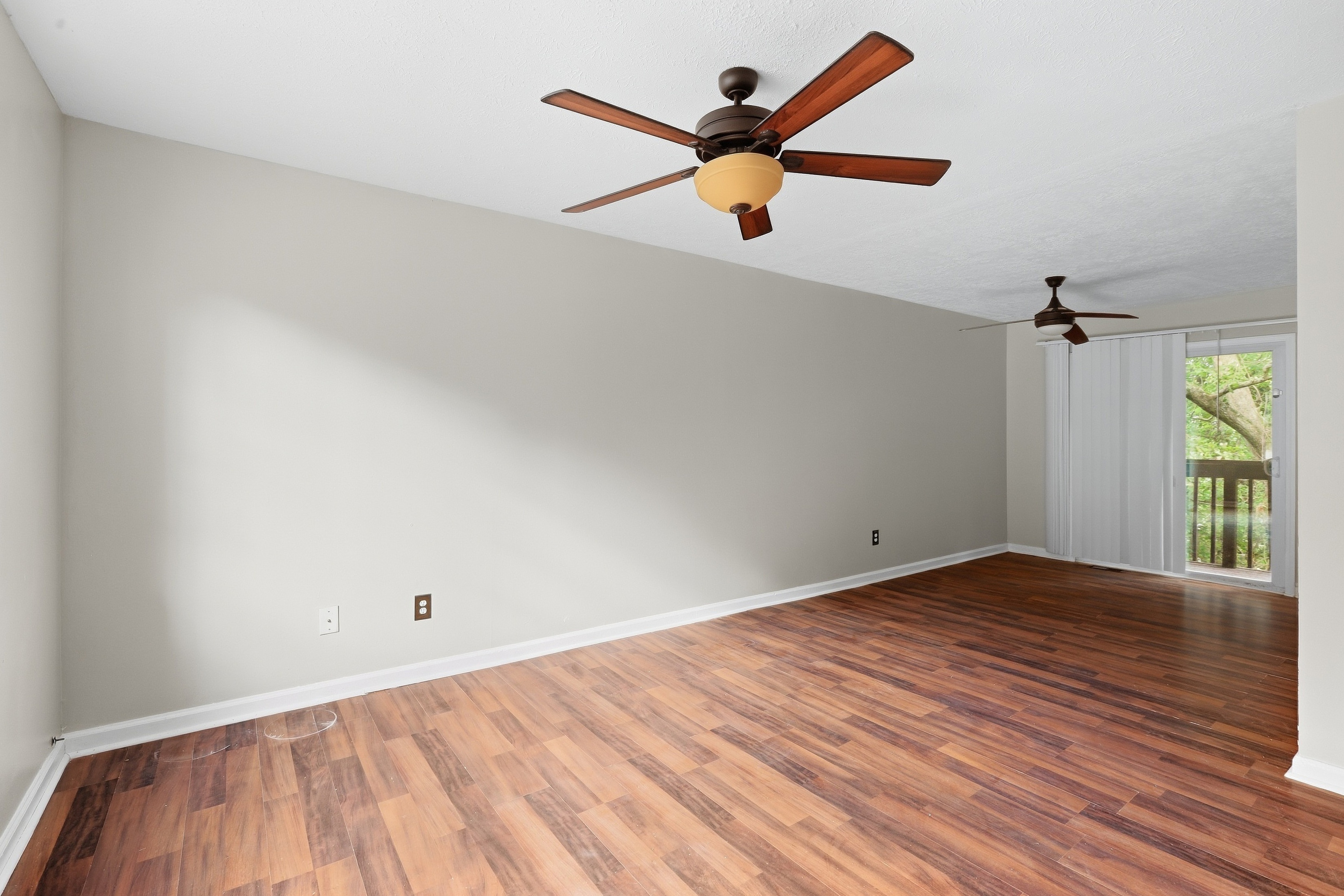 Photo 8 of 24 of 6977 Flagstone Dr, Austell, GA