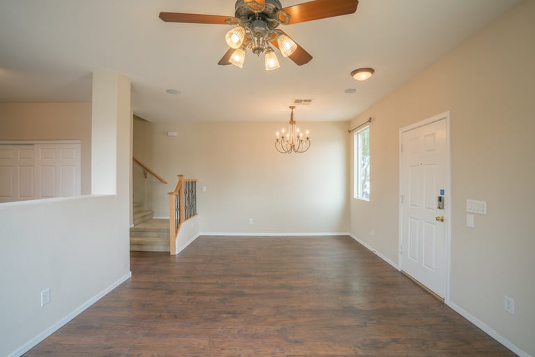 Photo 14 of 36 - 3803 S 52nd Ln, Phoenix, AZ 85043