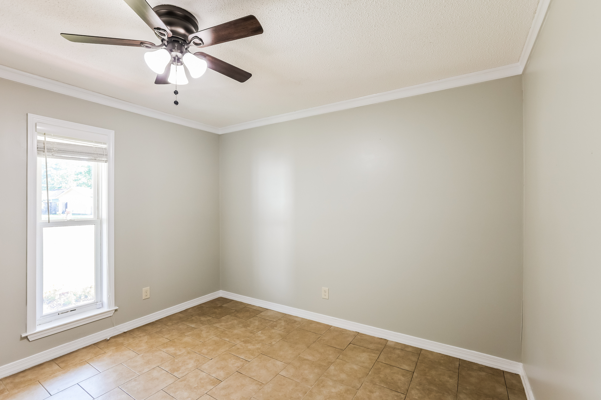 Photo 14 of 21 of 805 Ketch Ct, Hinesville, GA