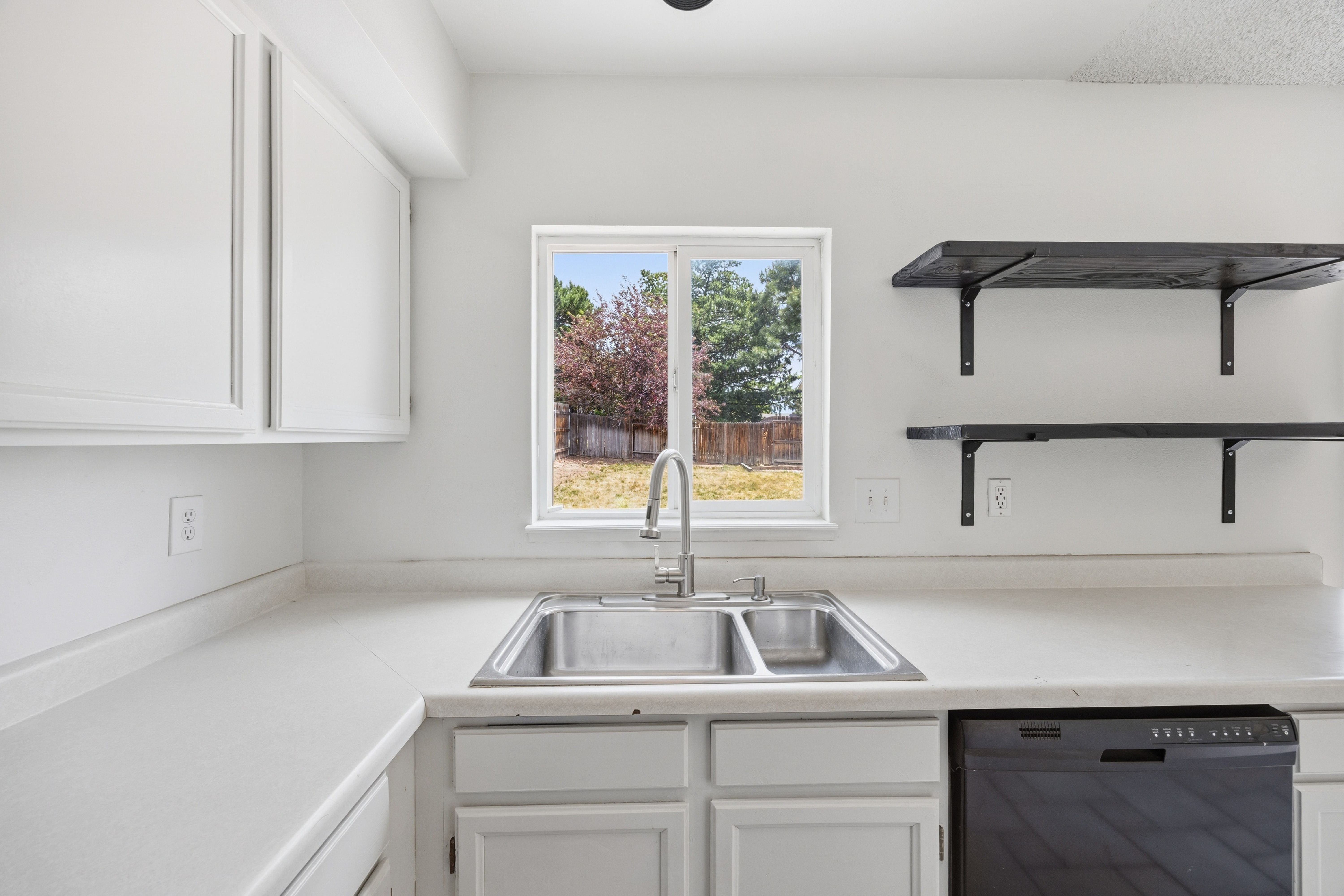 Photo 15 of 38 of 7440 Churchwood Cir, Colorado Springs, CO