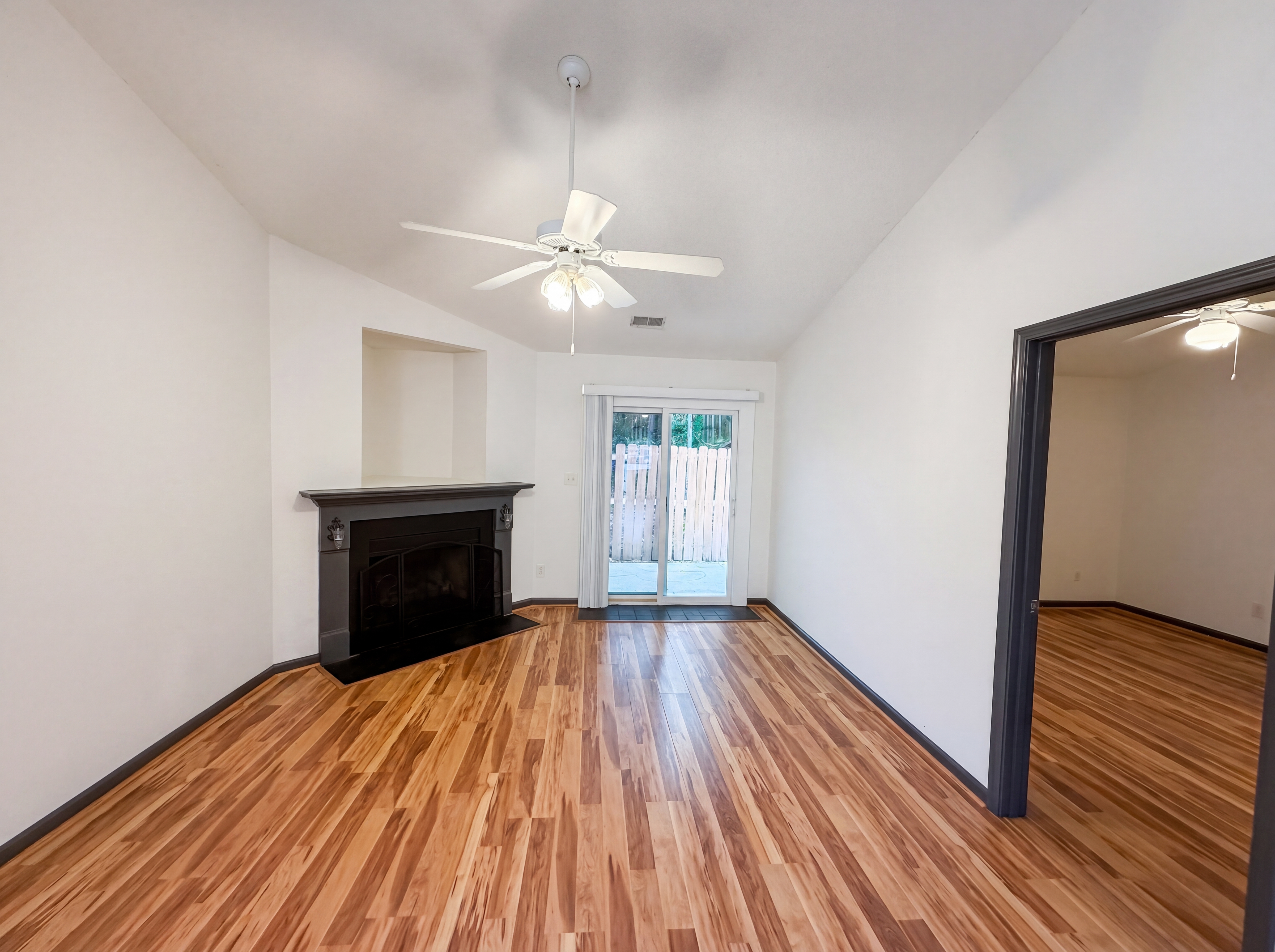 Photo 11 of 25 of 129 Weatherstone Rd, Lexington, SC