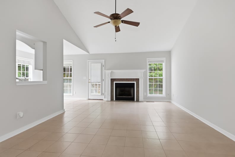 Property photo 3 of 36 Elmwood Pl NE