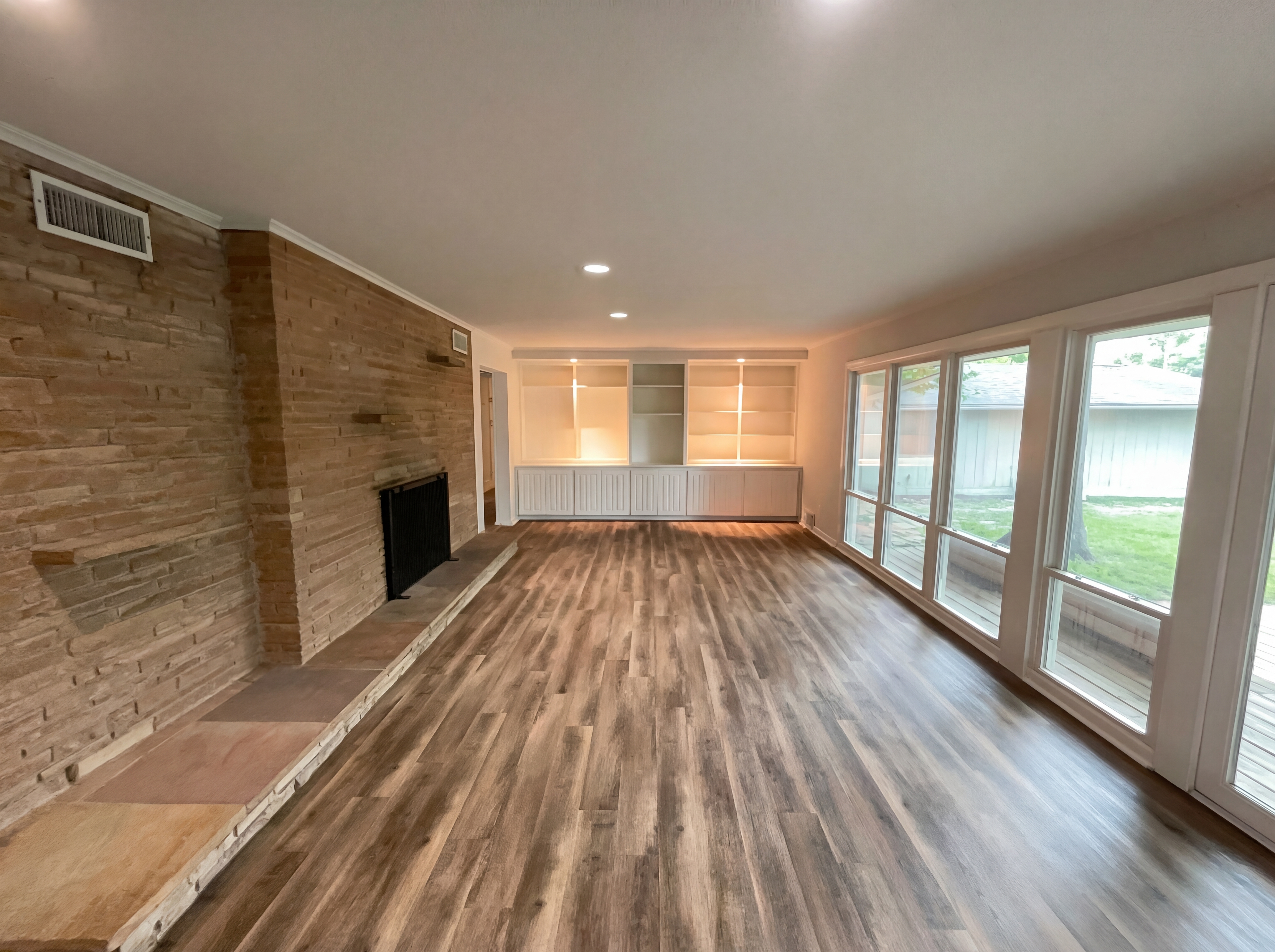 Photo 3 of 18 of 4106 Walnut Hill Ln, Dallas, TX