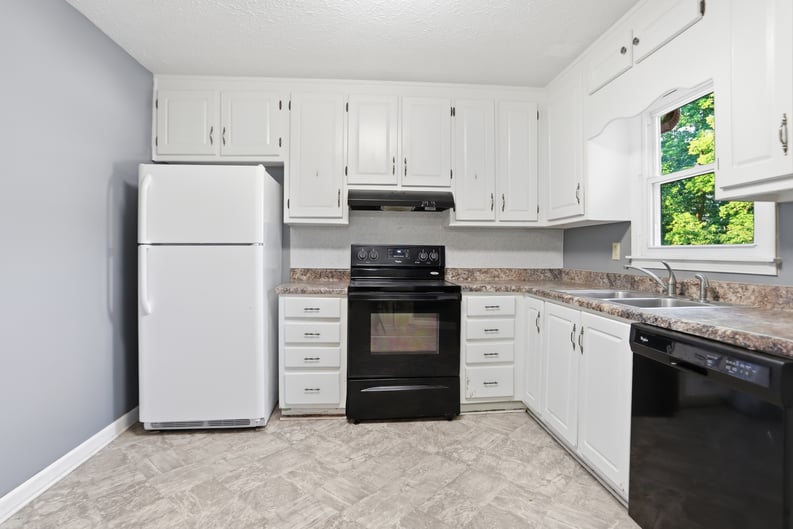 Property photo 2 of 6742 Kellogg Dr