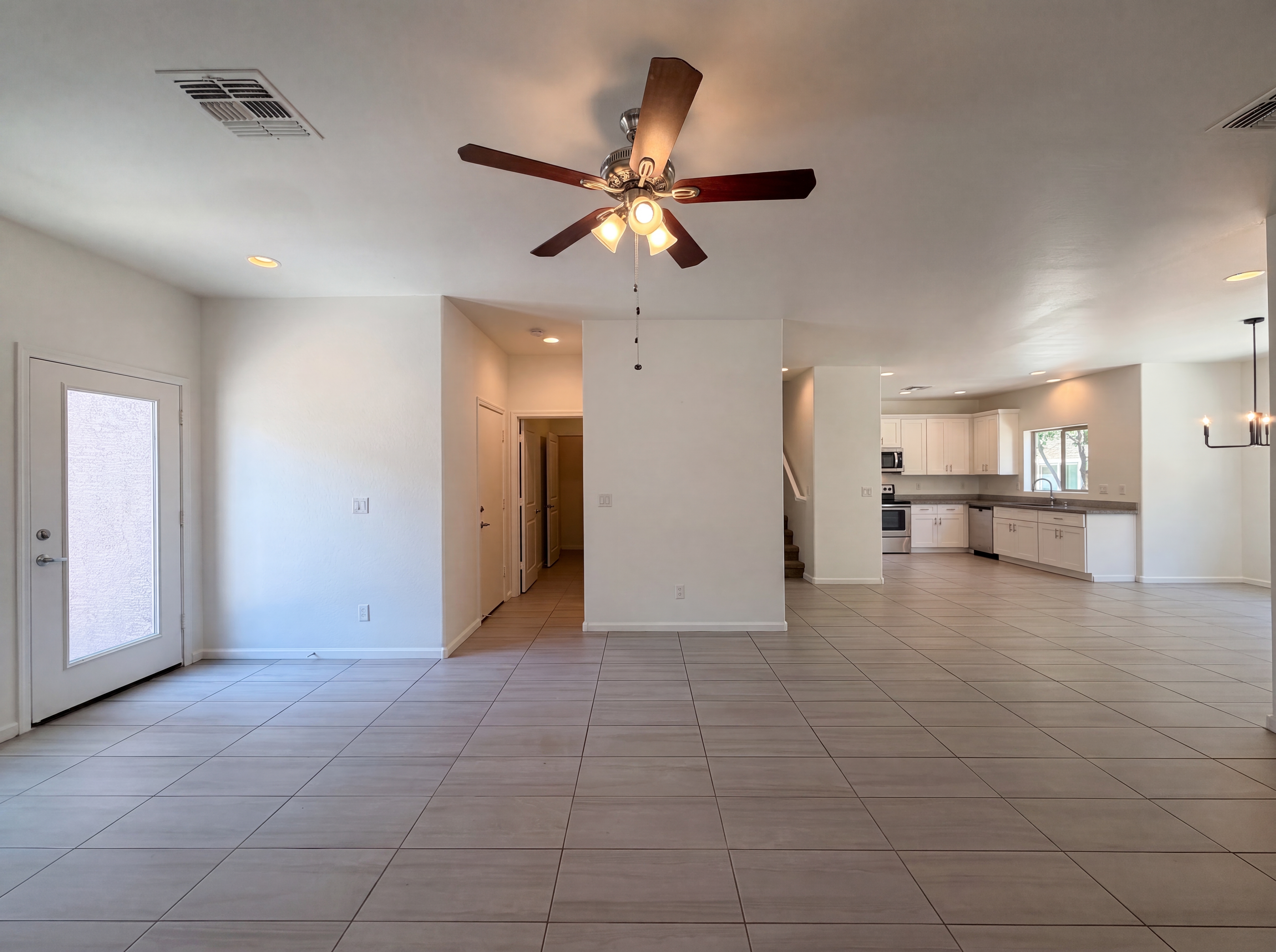 Photo 4 of 25 of 1826 W Pollack St, Phoenix, AZ