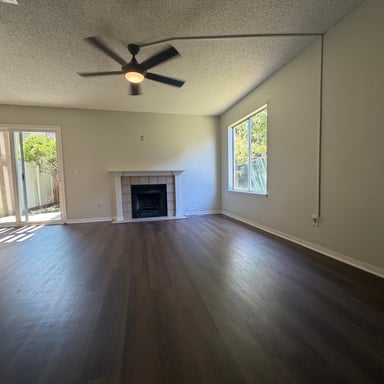 Property photo 3 of 912 S Mountain Ave Apt D