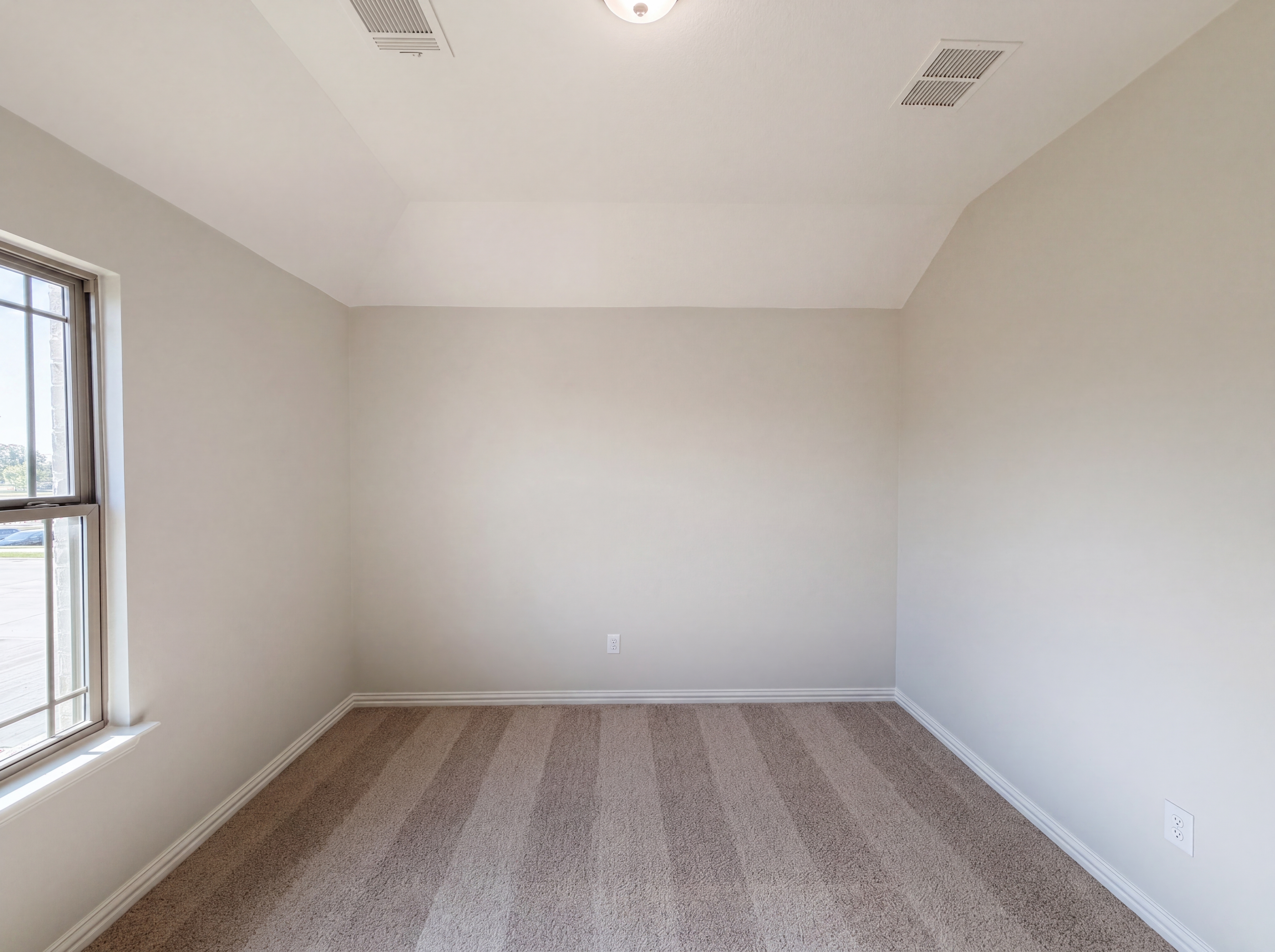 Photo 15 of 21 of 6705 Farsight Dr, Fort Worth, TX