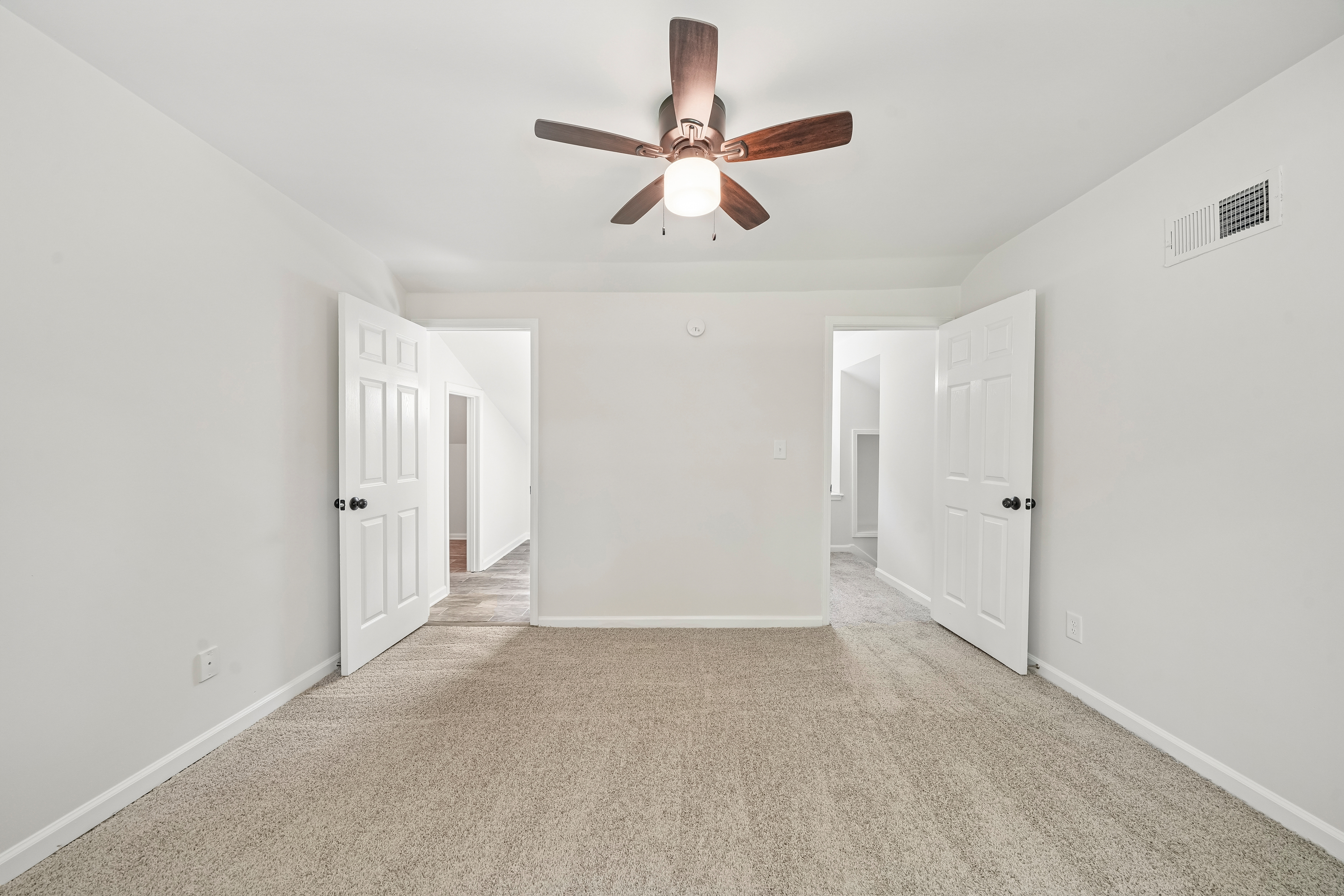 Photo 32 of 47 of 630 Benson Hurst Dr SW, Mableton, GA