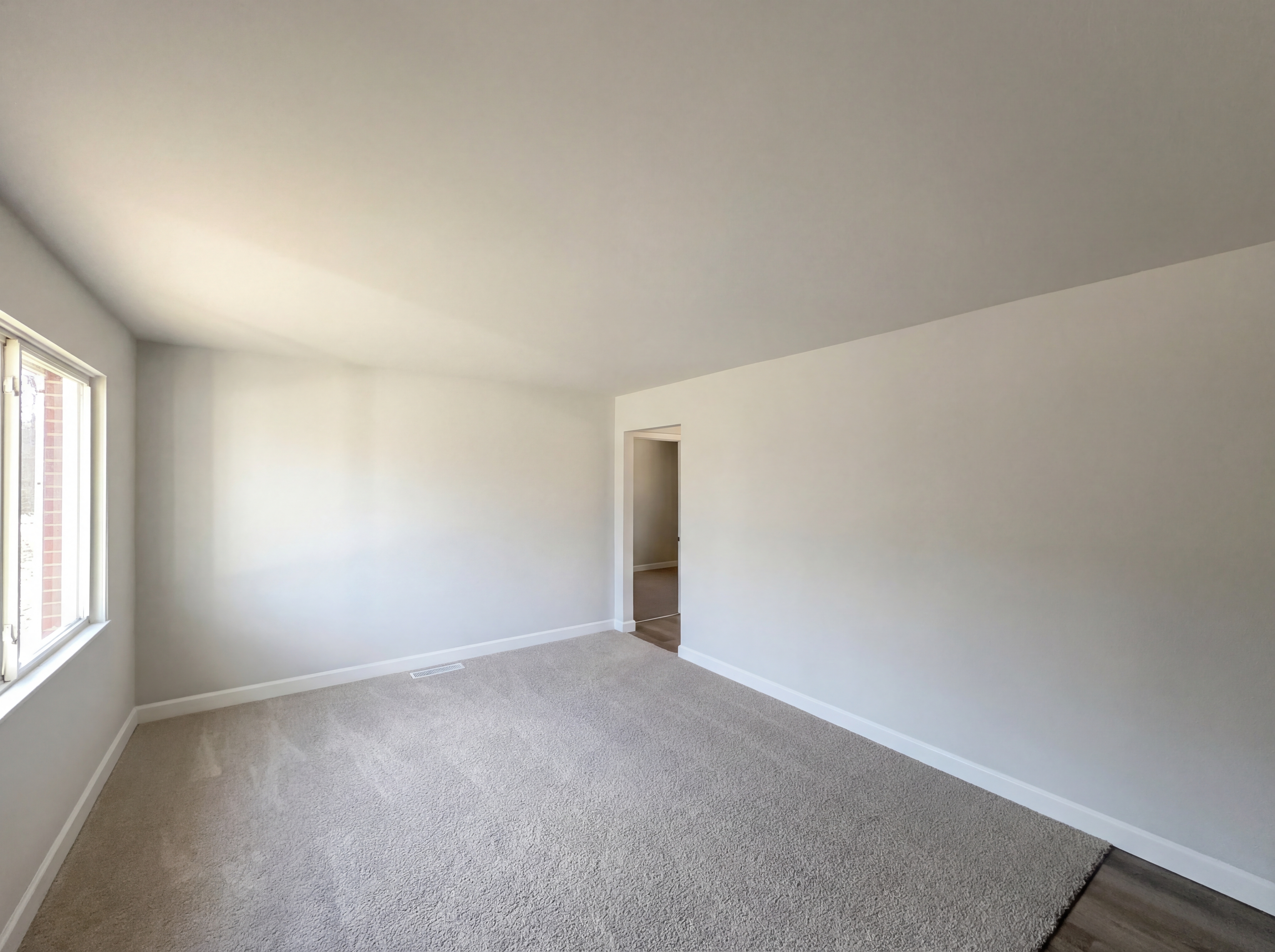 Photo 12 of 20 of 1858 Aspenhill Dr, Cincinnati, OH