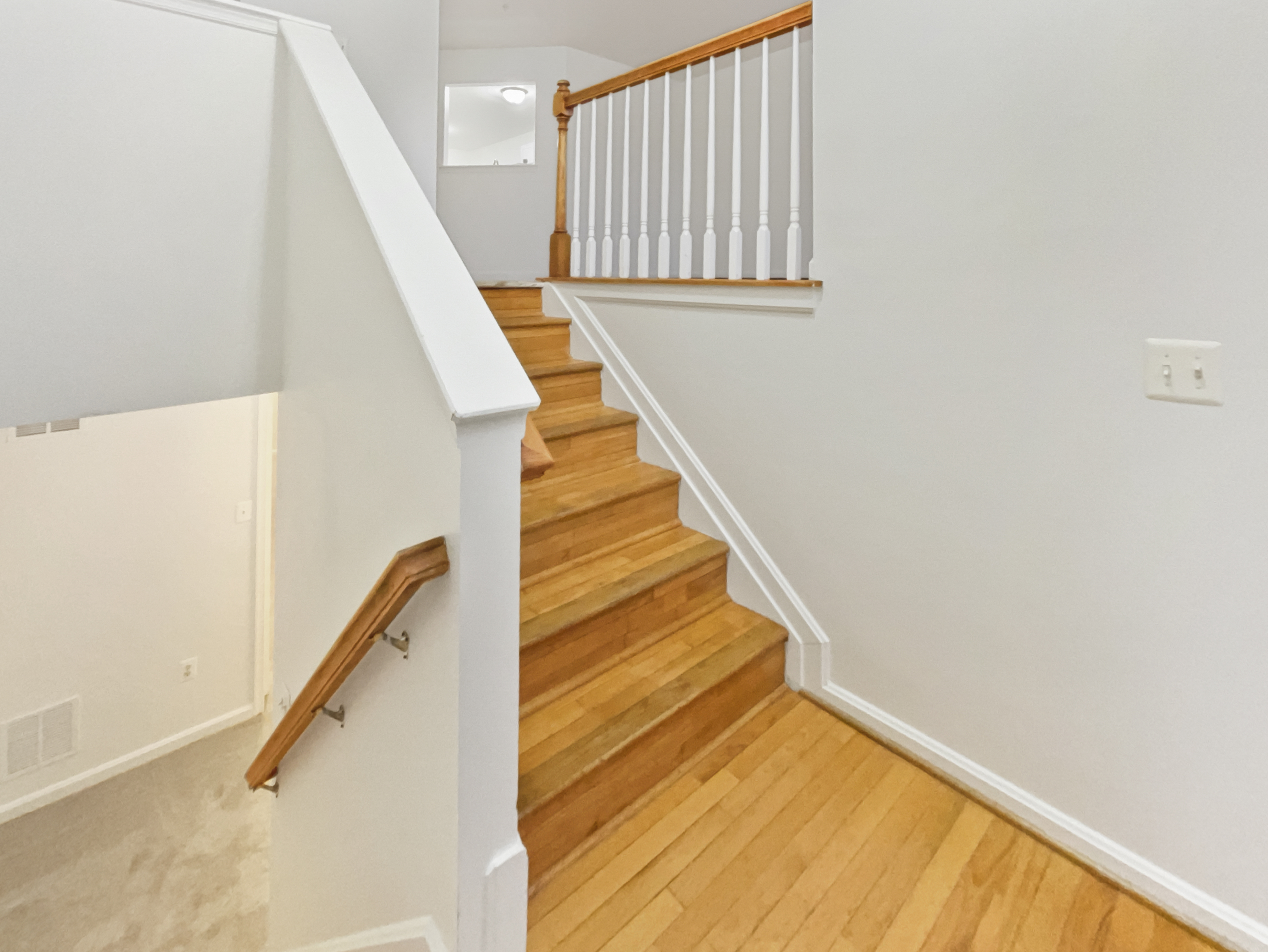 Photo 6 of 45 of 10800 Nautica Pl, White Plains, MD