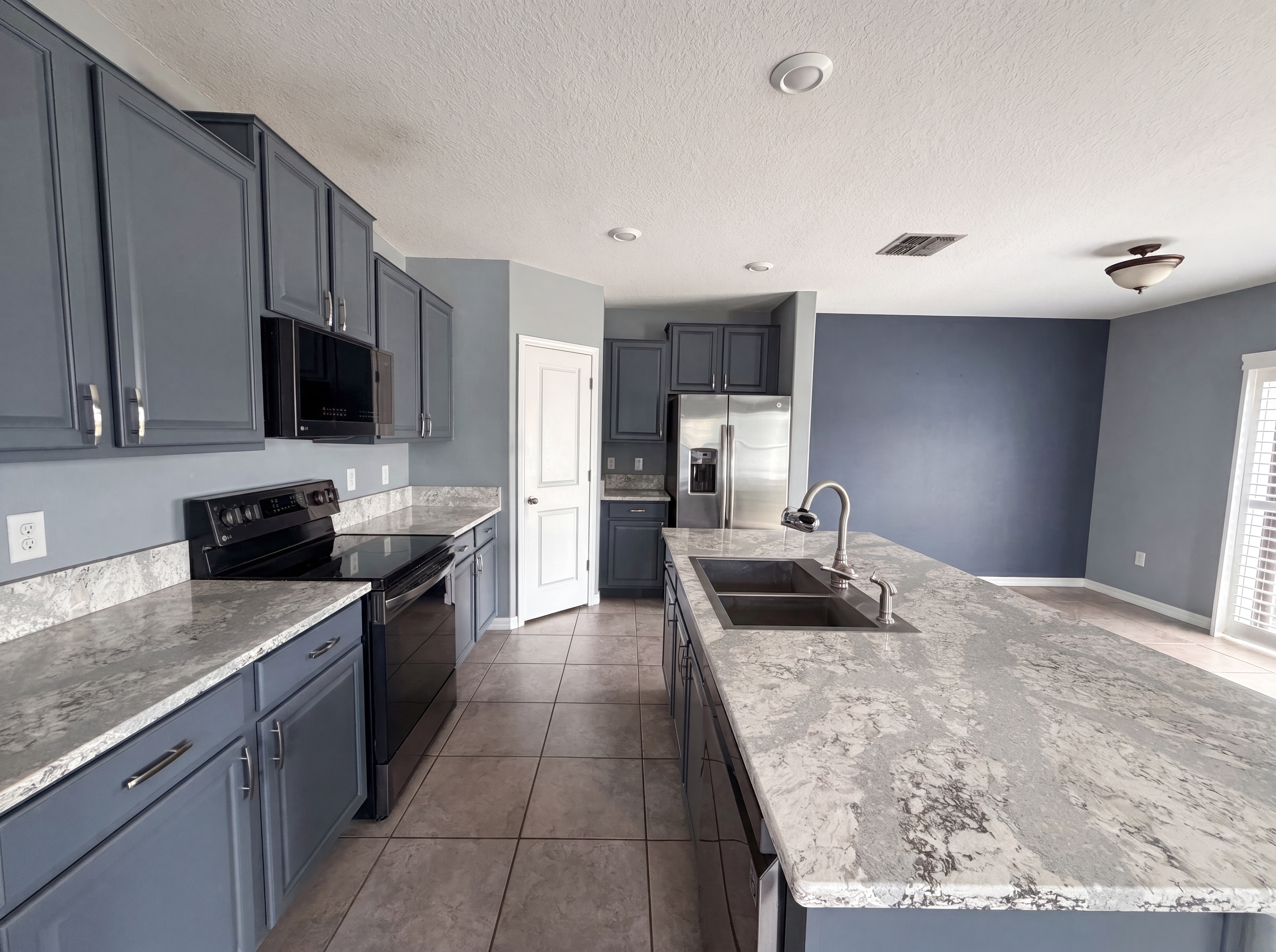 Photo 2 of 16 of 11126 Hudson Hills Ln, Riverview, FL
