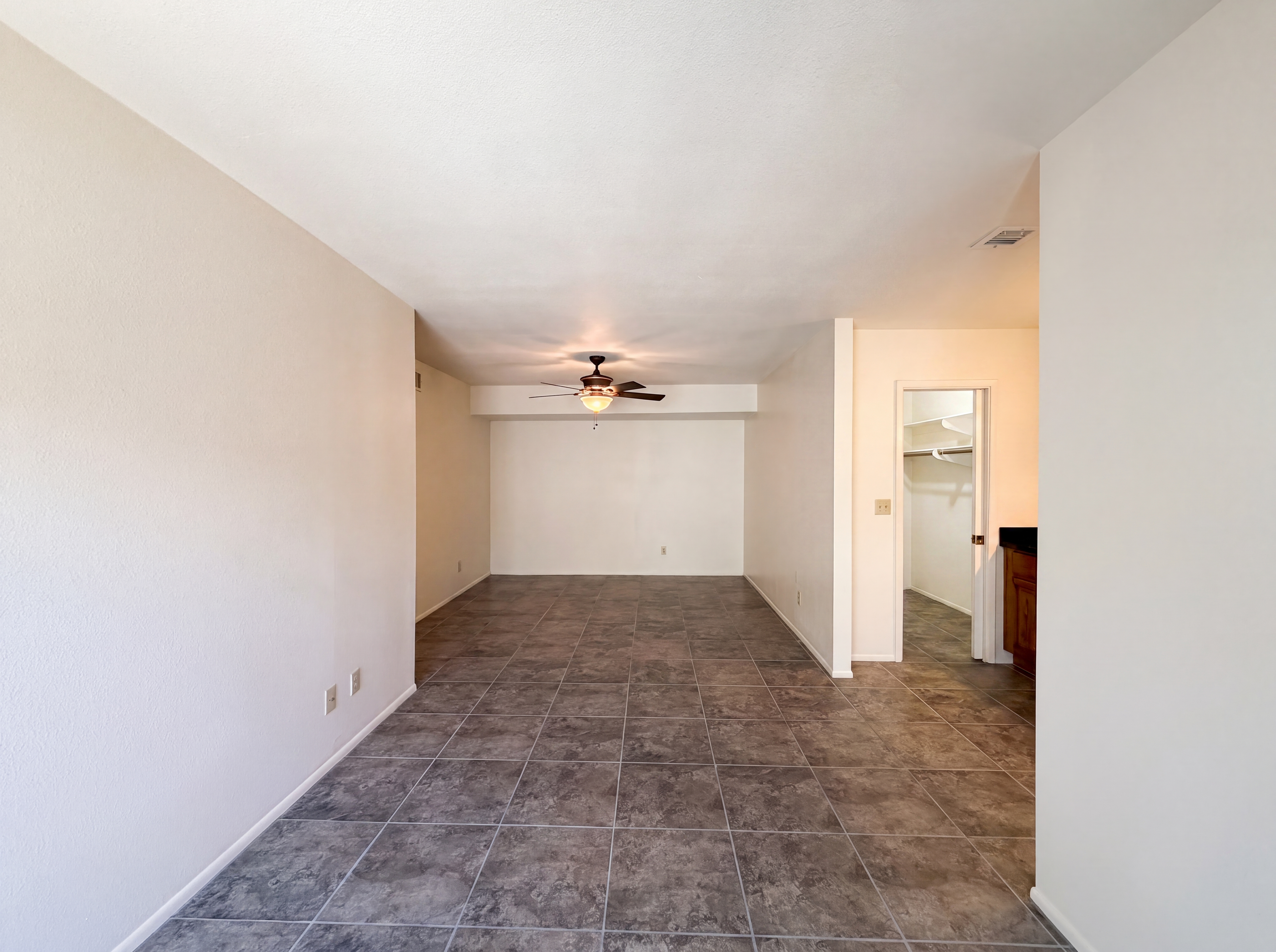 Photo 9 of 24 of 2346 E Mescal St, Phoenix, AZ