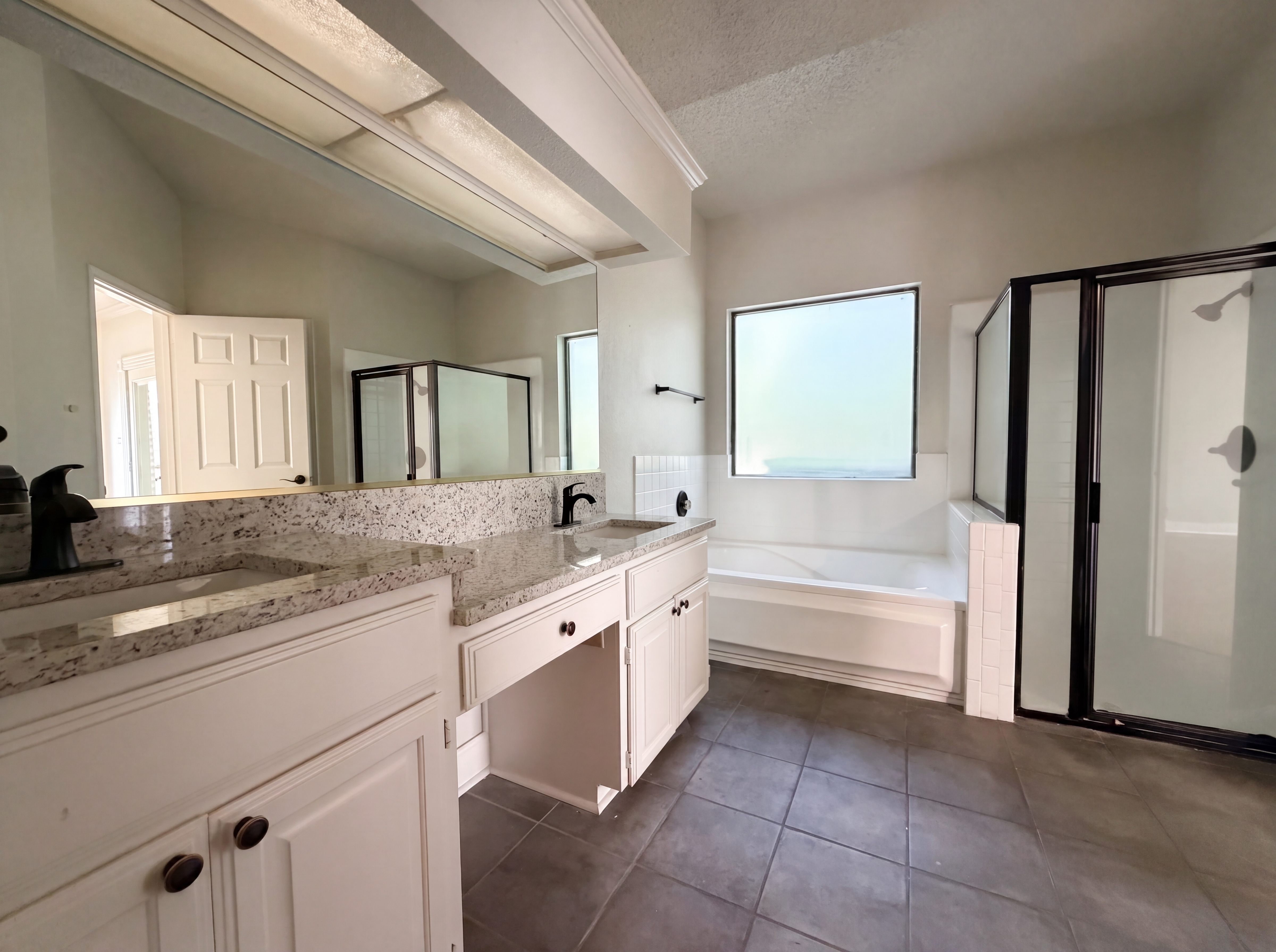 Photo 9 of 16 of 14714 Swale, San Antonio, TX