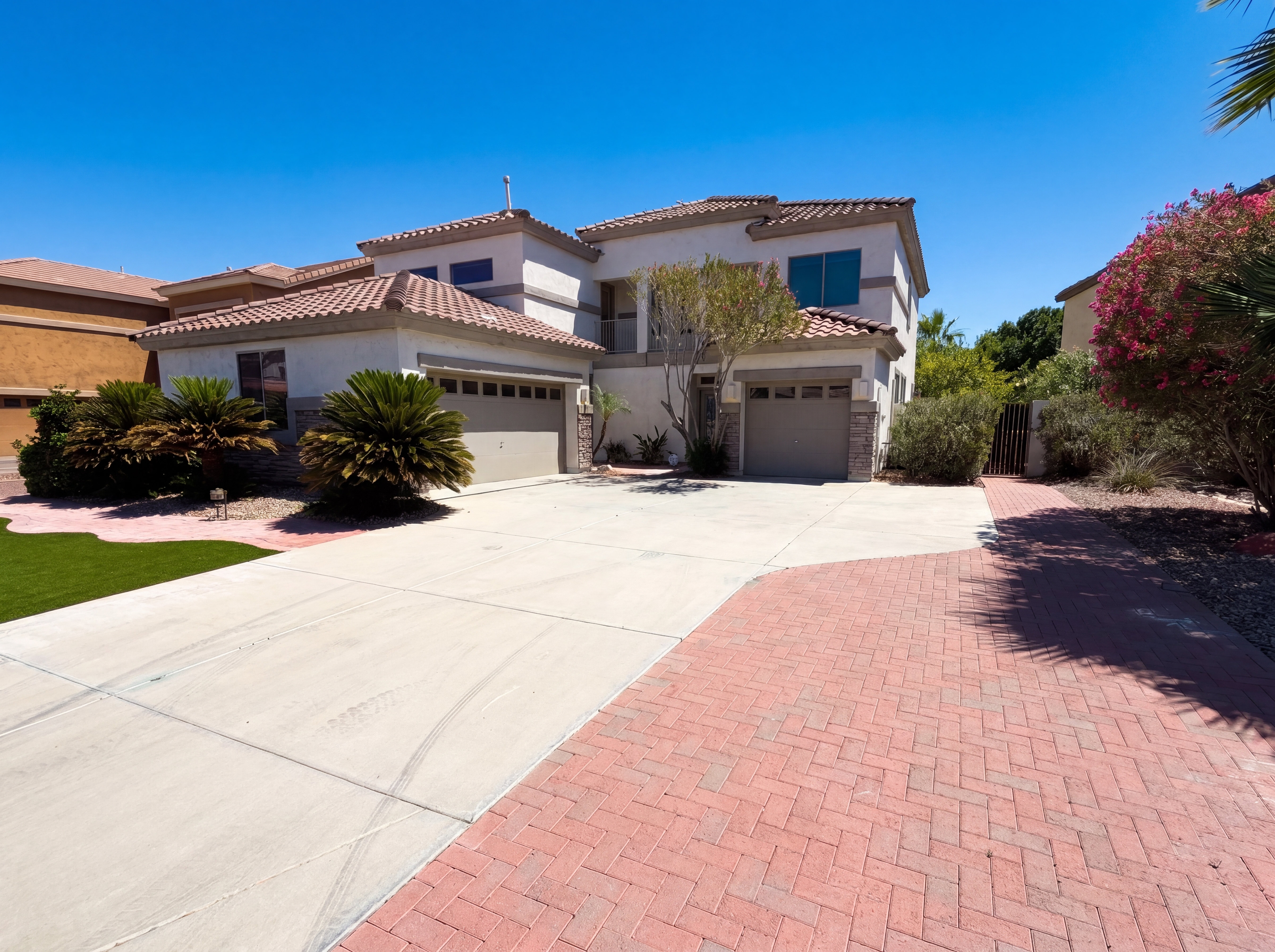 Photo 37 of 49 of 5509 W Rowel Rd, Phoenix, AZ