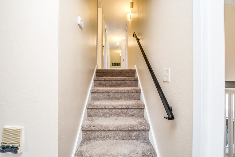 Photo 15 of 37 - 4940 W Diana Ave, Glendale, AZ 85302