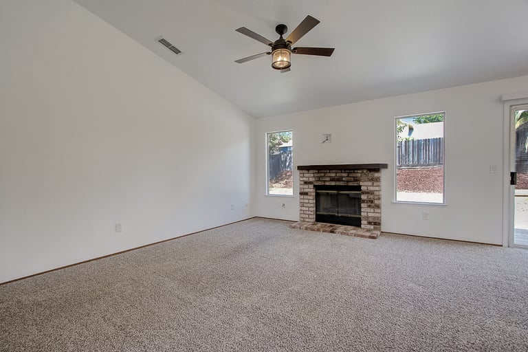 Photo 14 of 33 - 4205 Gold Ridge Way, Antelope, CA 95843