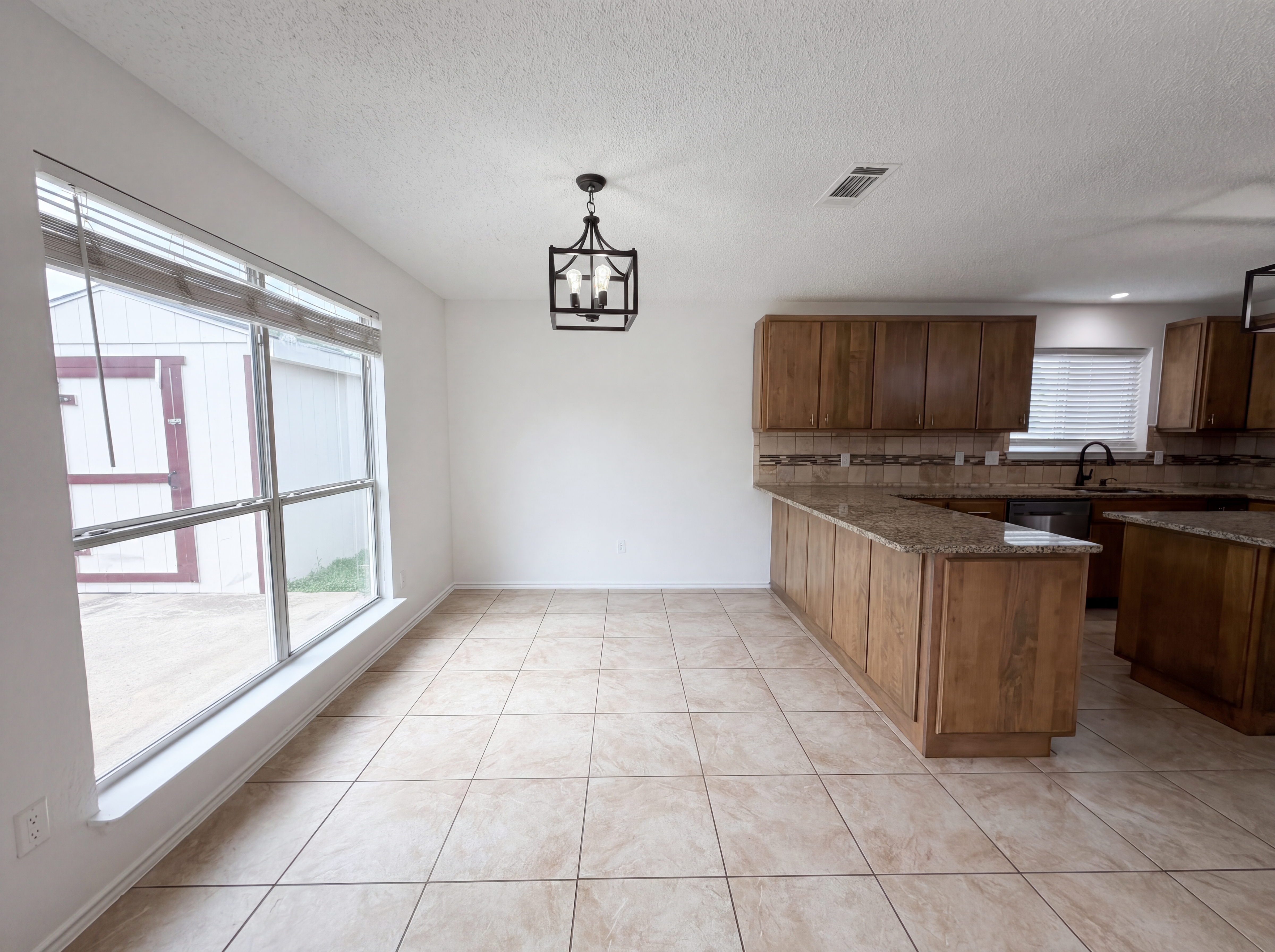 Photo 7 of 19 of 1301 Judy Ln, Copperas Cove, TX