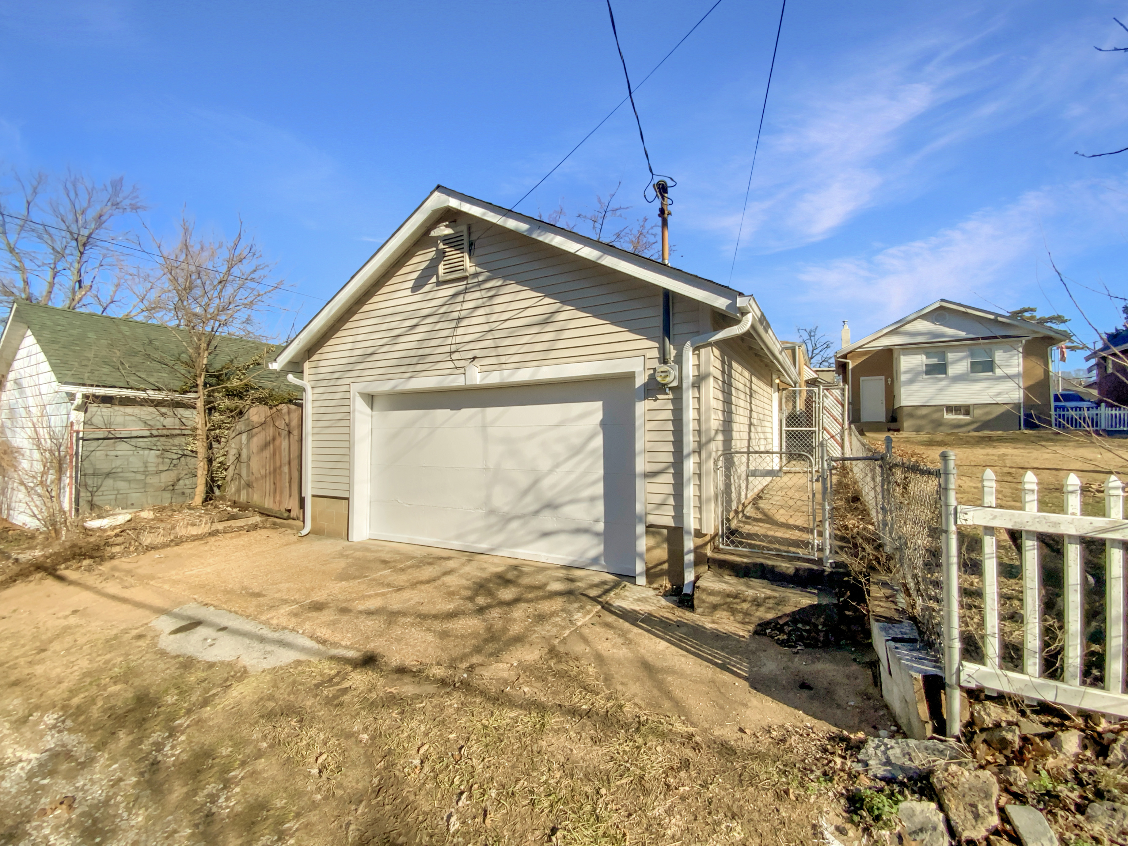 Photo 17 of 19 of 826 Catskill Dr, Saint Louis, MO