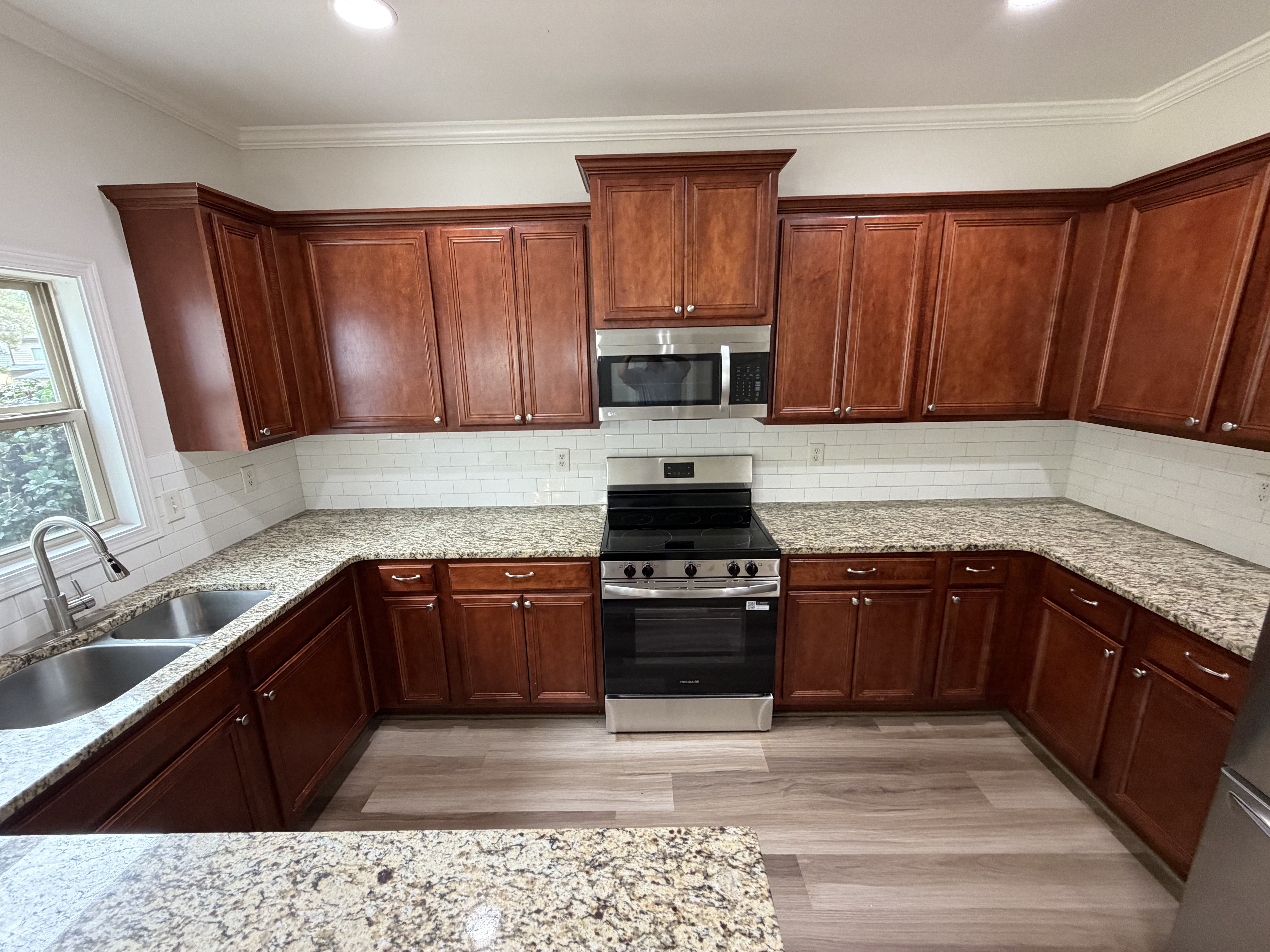 Photo 16 of 39 of 9518 Rushmore Cir, Braselton, GA
