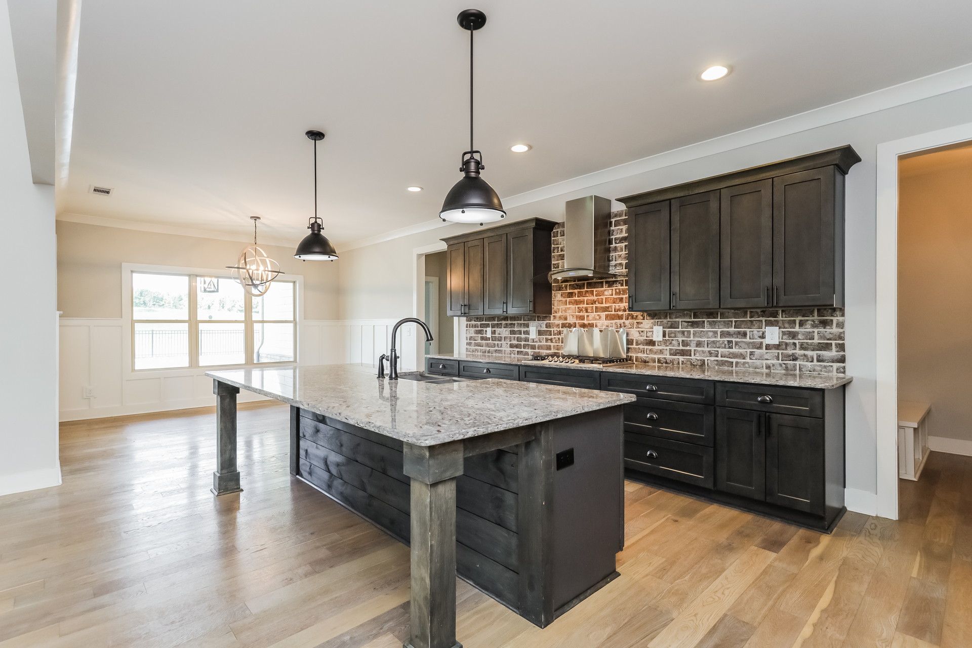 Photo 8 of 20 of 71 Derby Dr, Forsyth, GA