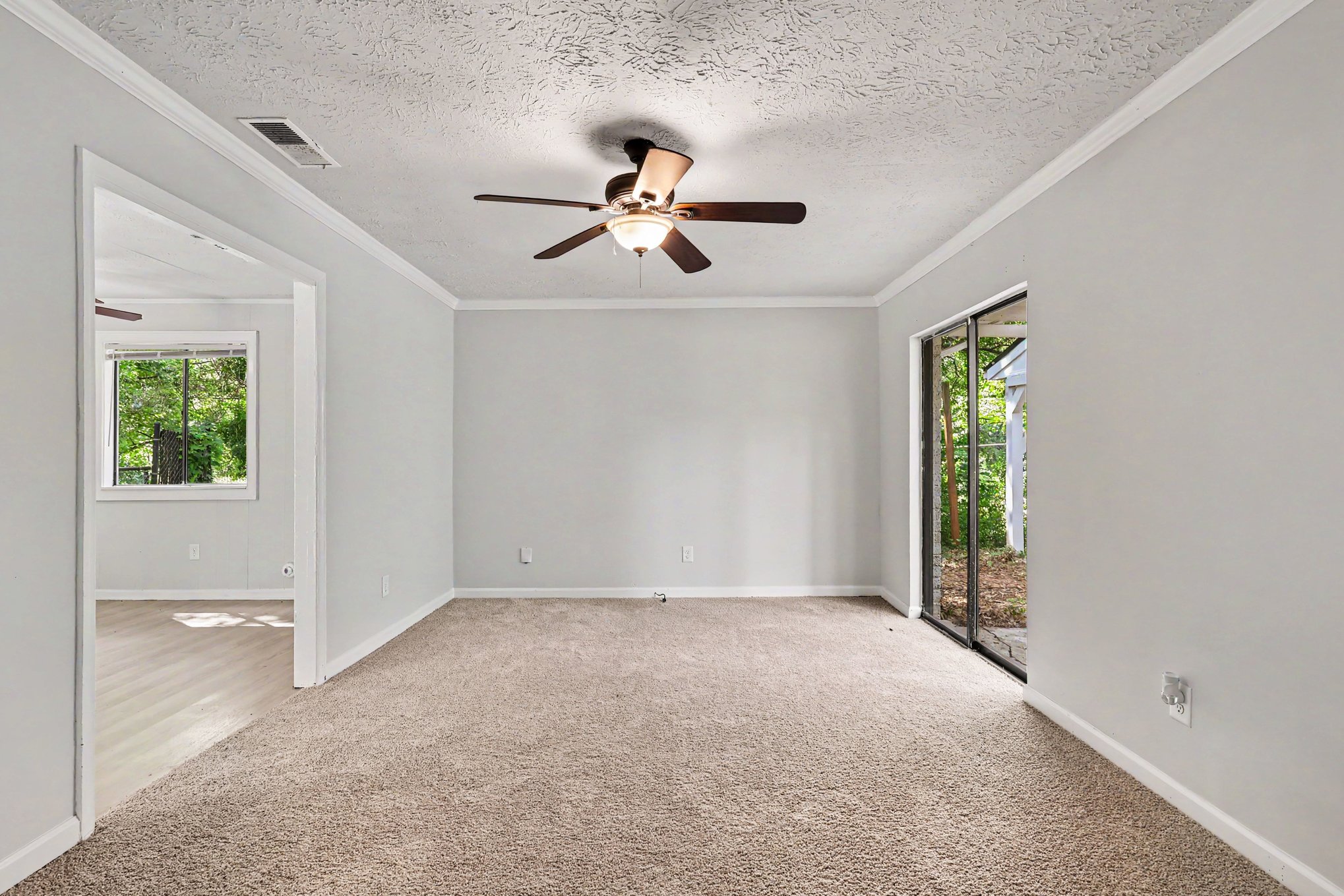 Photo 8 of 29 of 71 Bethesda Church Rd, Lawrenceville, GA