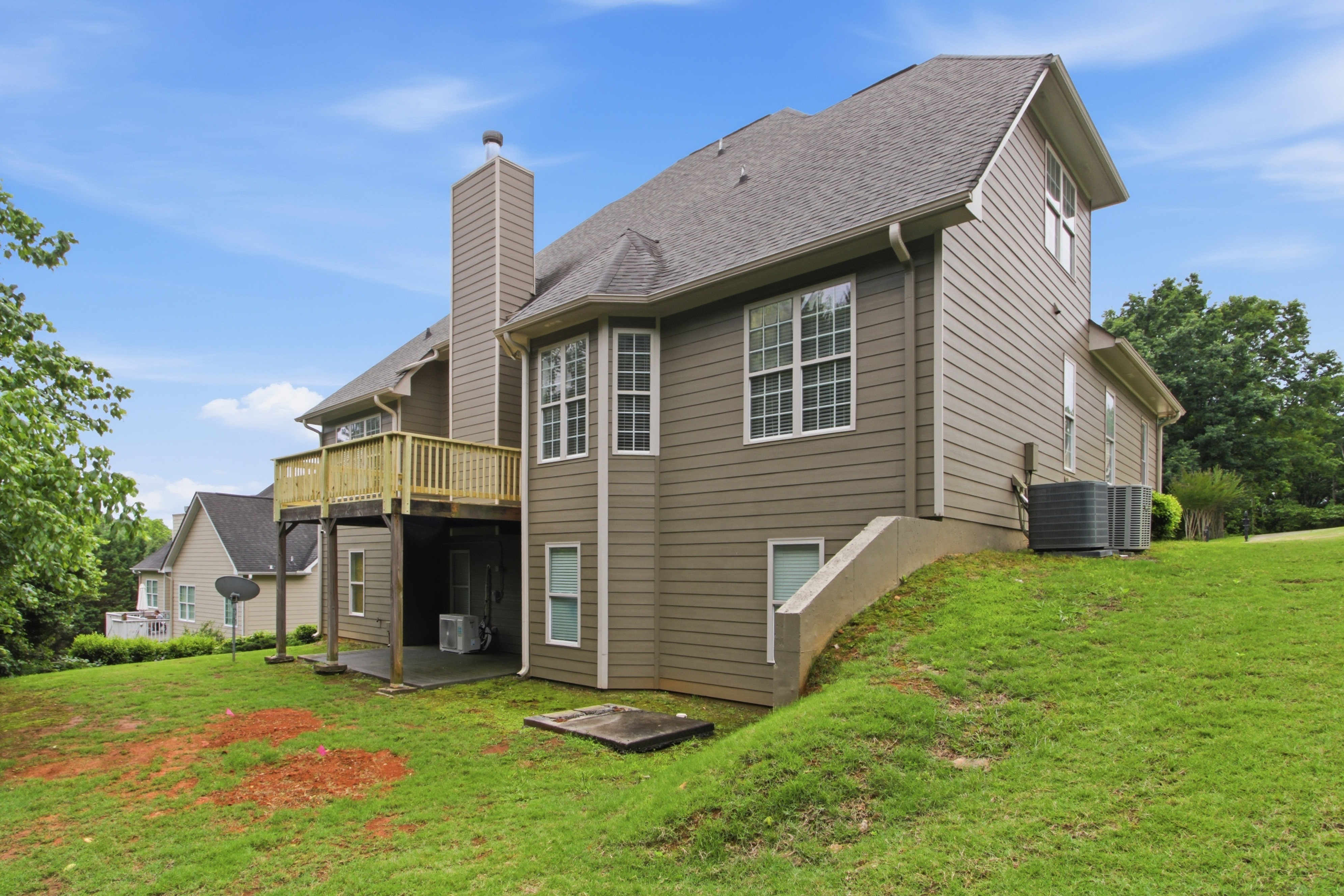 Photo 5 of 46 of 30 Roberson Dr NE, Cartersville, GA