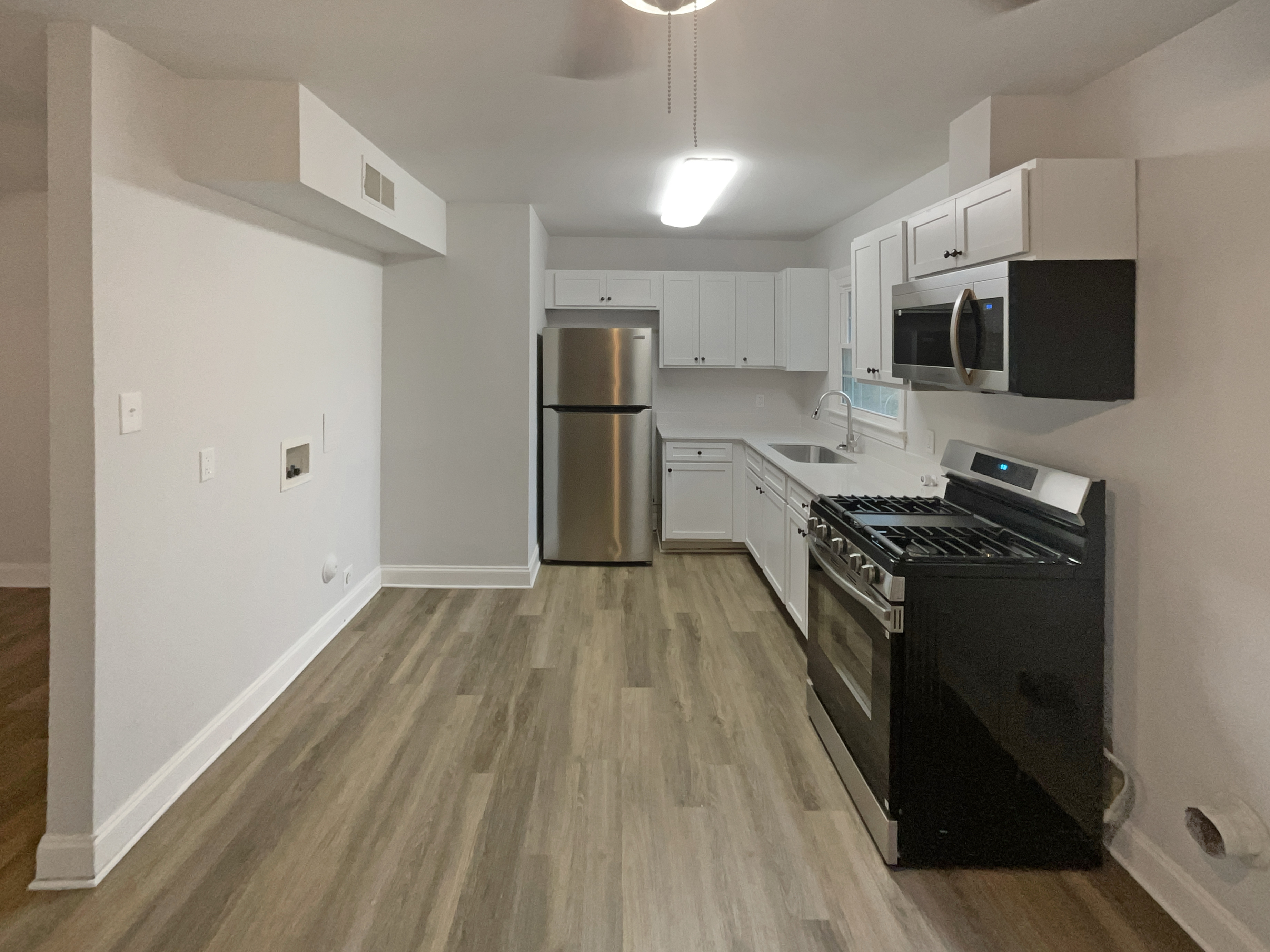 Photo 2 of 17 of 4043 Larkspur Pl, Winston Salem, NC